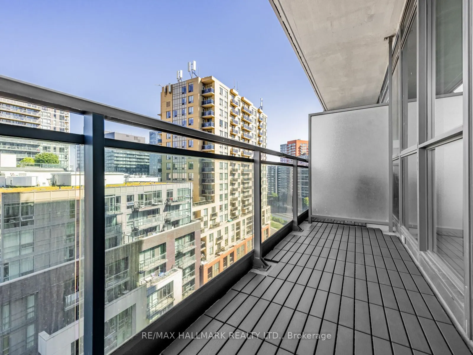 1171 Queen Street W, #1104