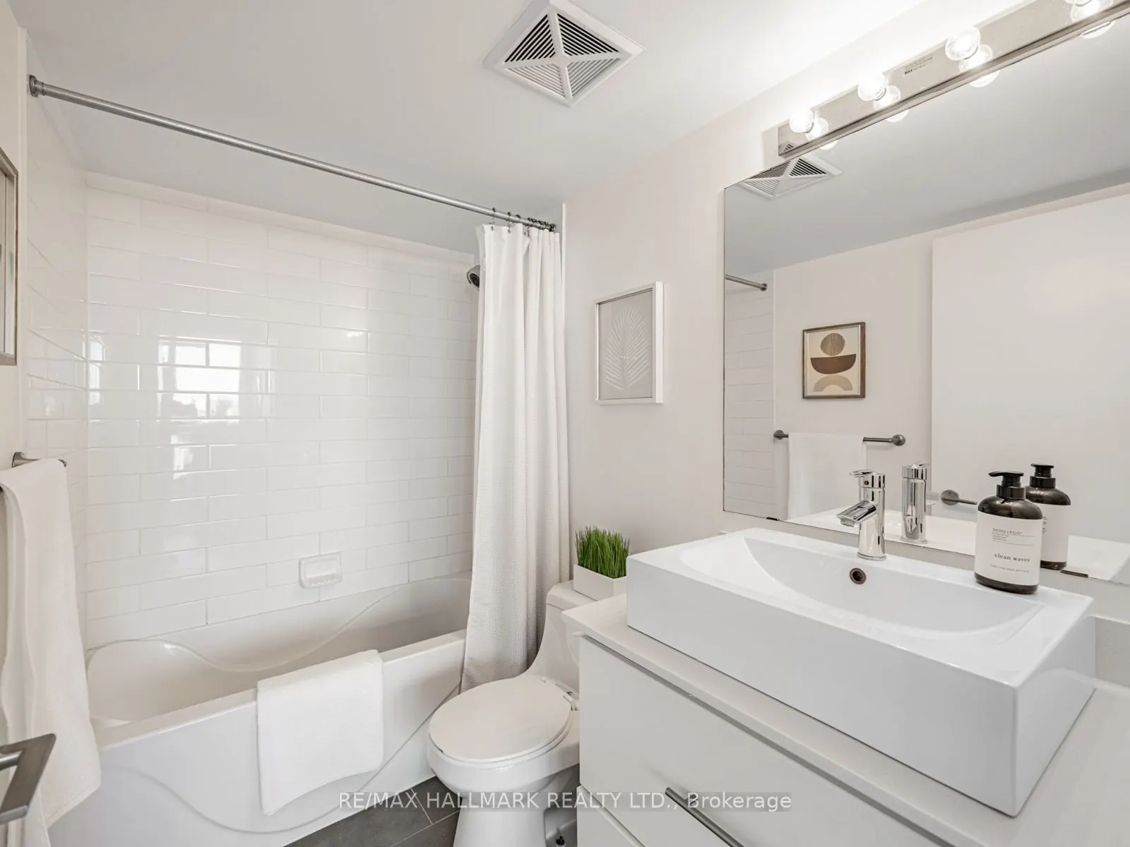 1171 Queen Street W, #1104