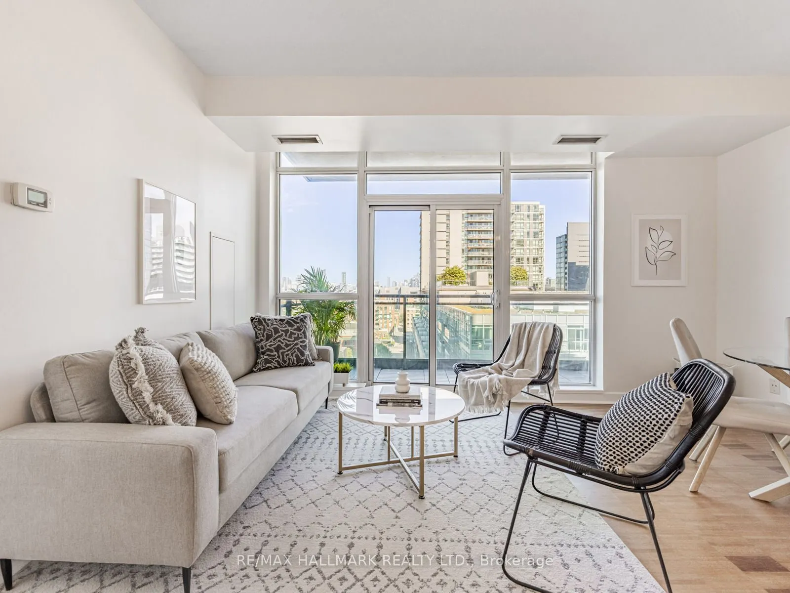 1171 Queen Street W, #1104