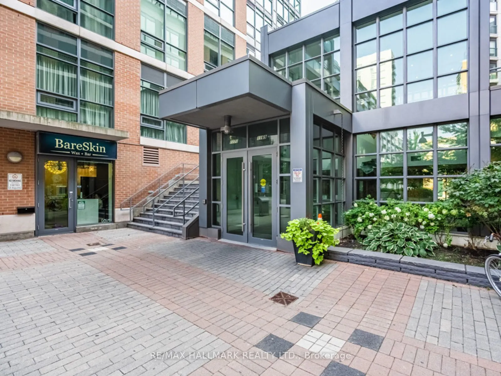 1171 Queen Street W, #1104