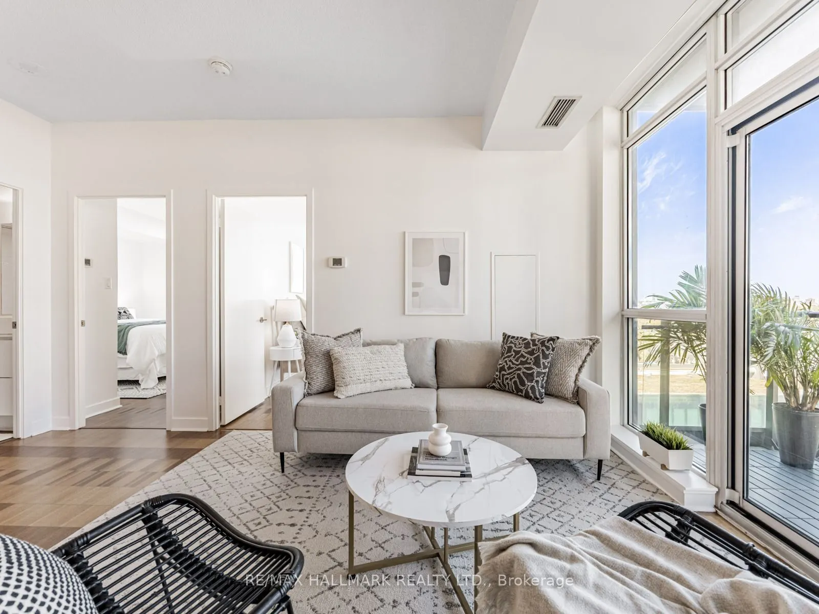 1171 Queen Street W, #1104