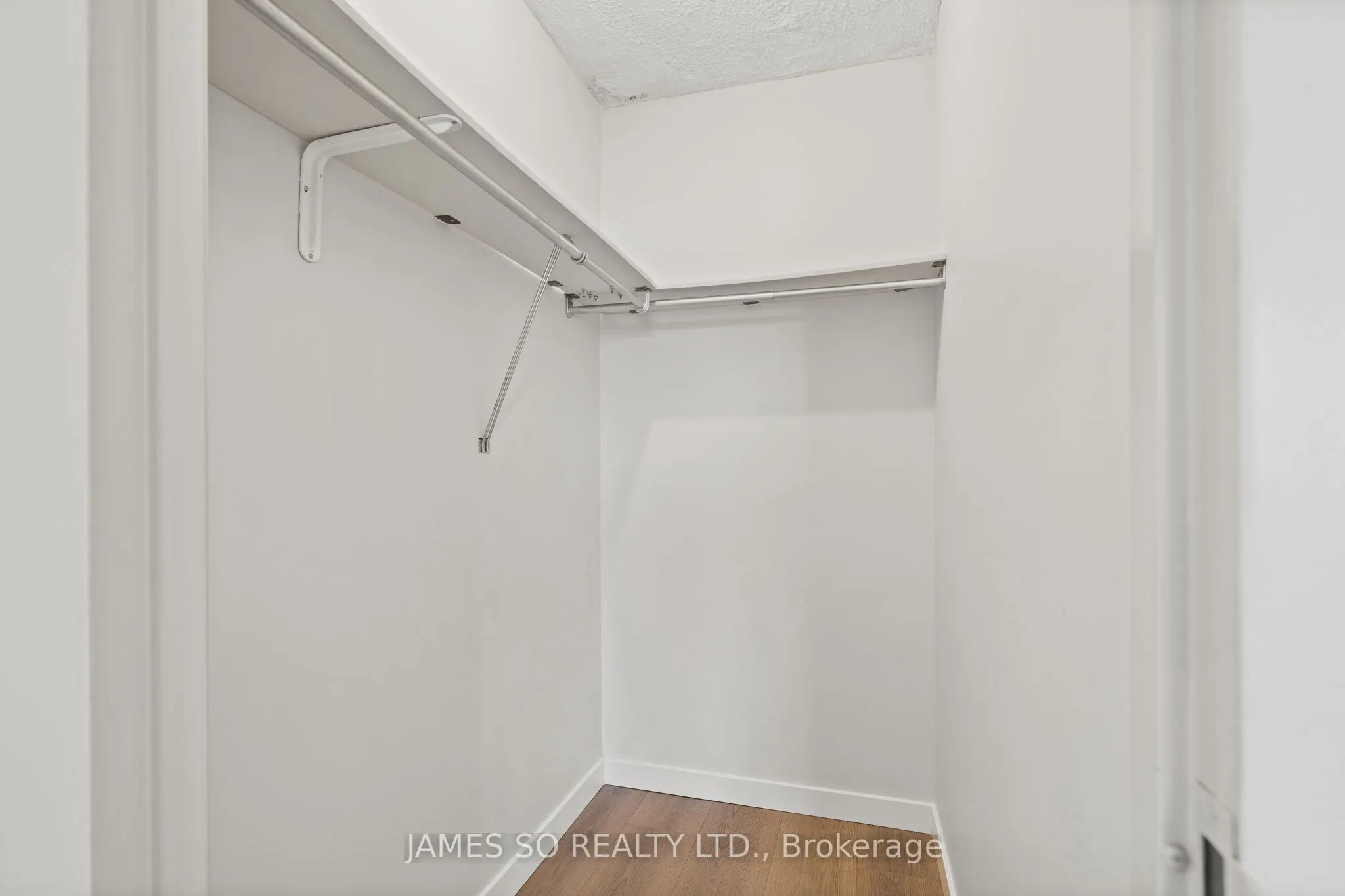 20 Fashion Roseway, #408
