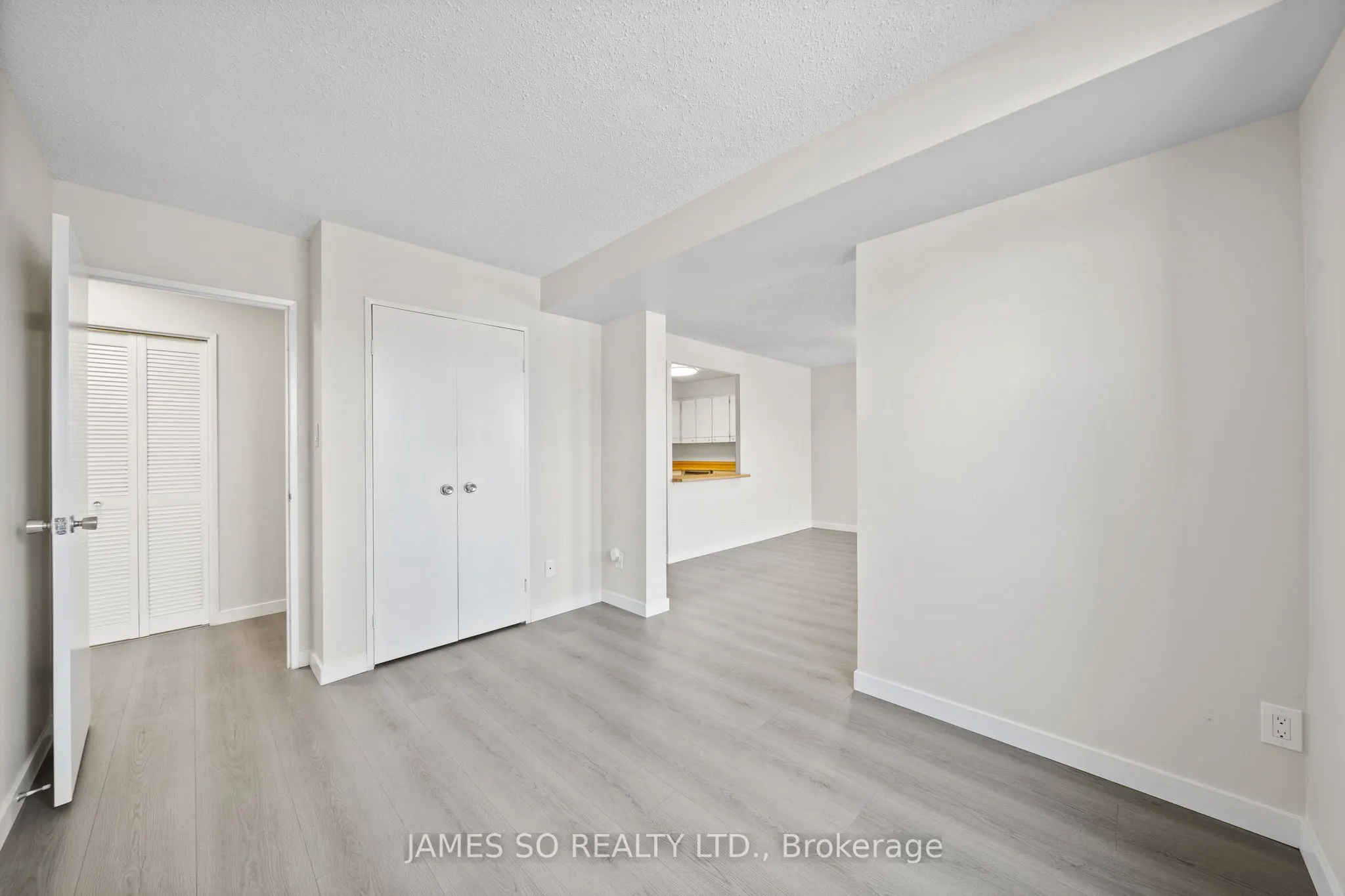 20 Fashion Roseway, #408