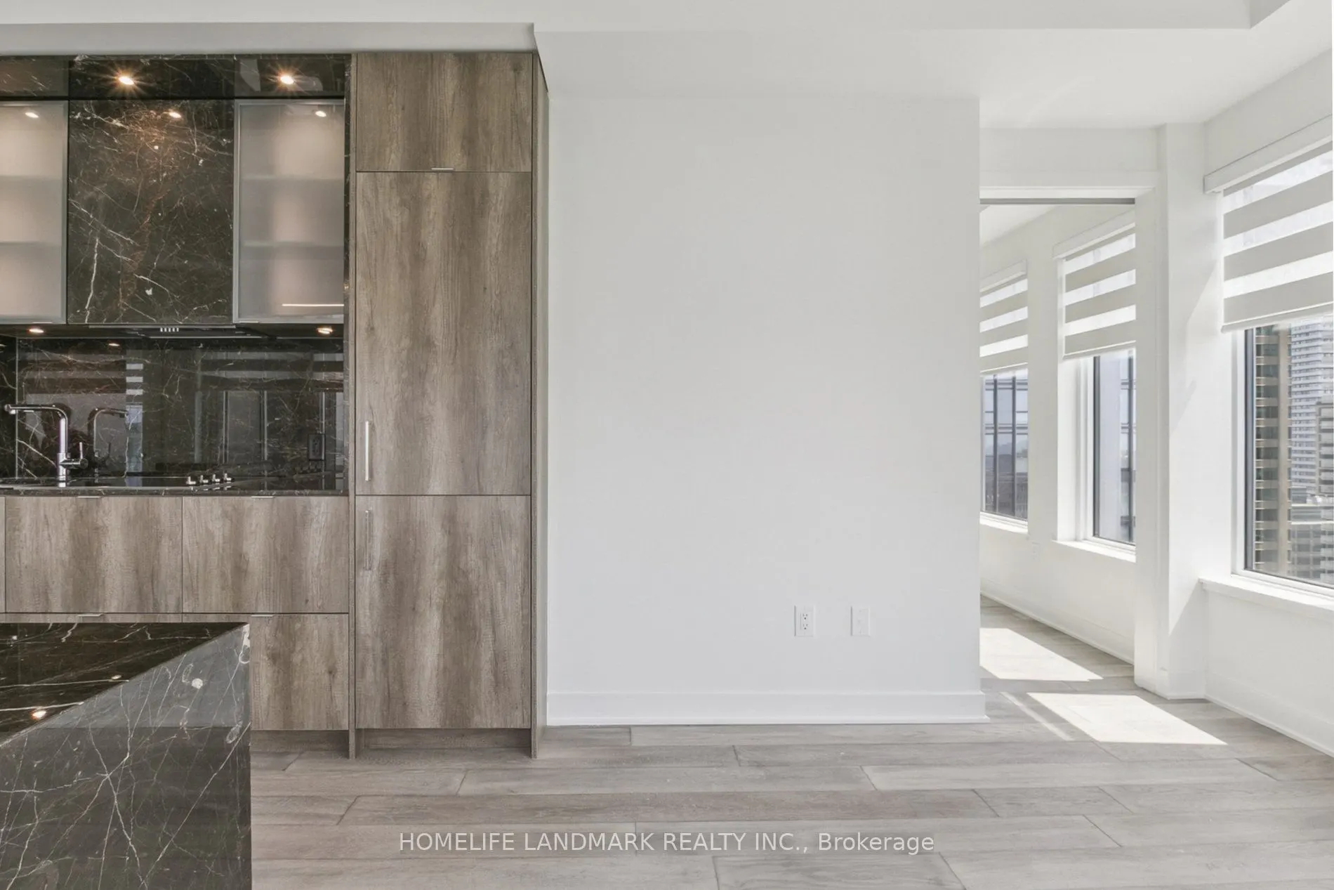 11 yorkville Avenue, #2711