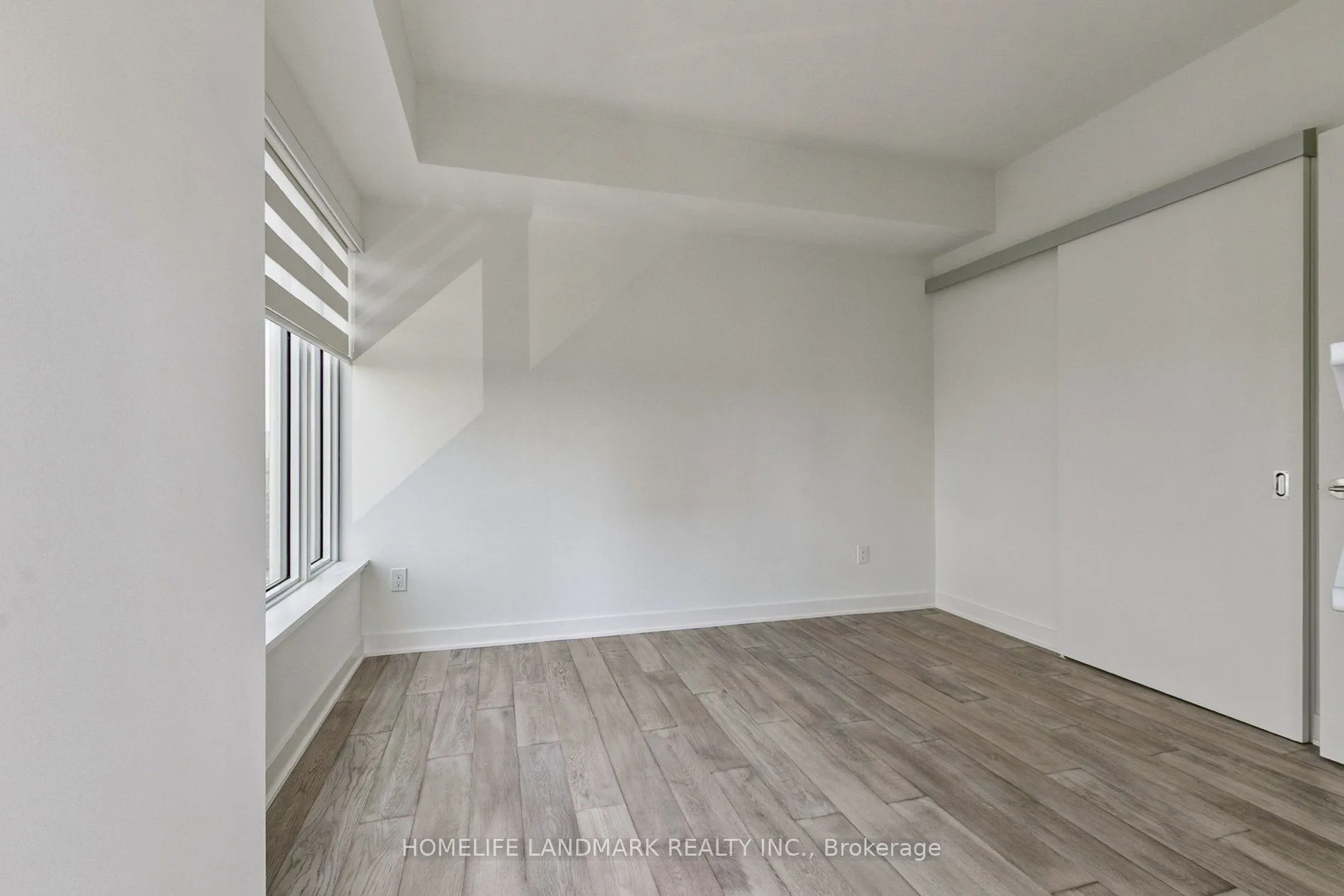 11 yorkville Avenue, #2711