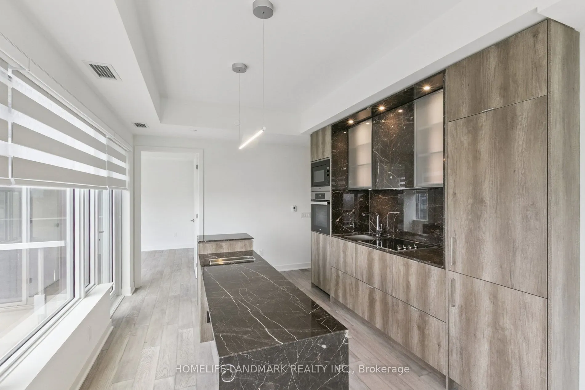 11 yorkville Avenue, #2711