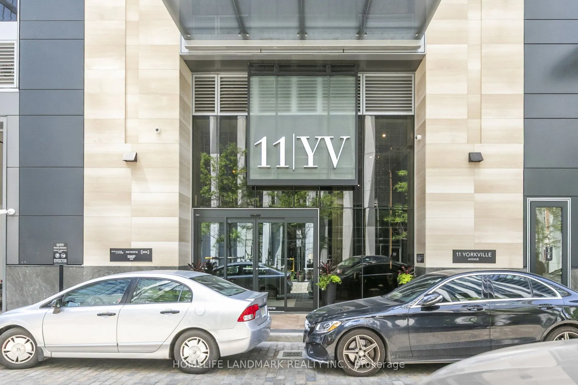 11 yorkville Avenue, #2711