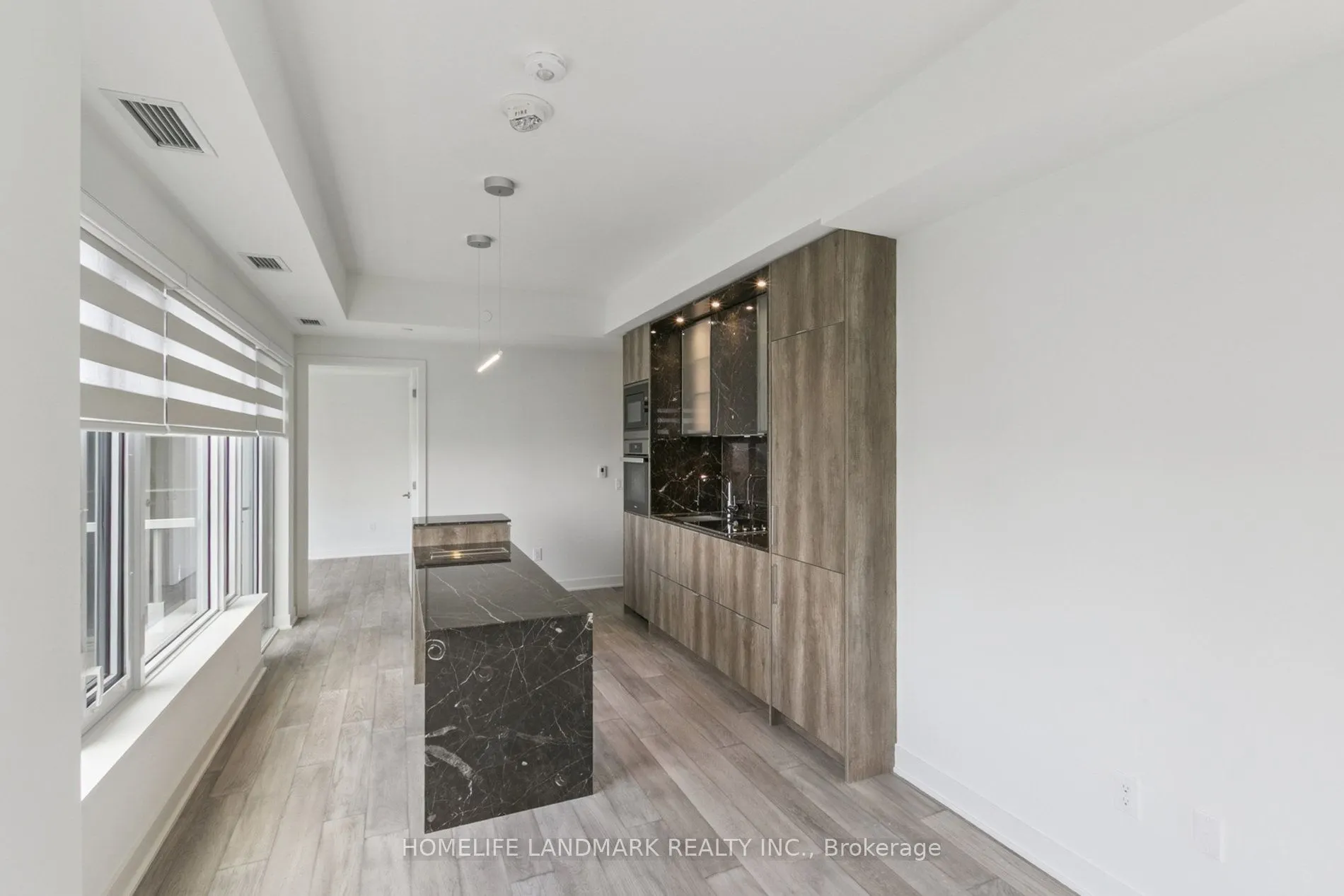 11 yorkville Avenue, #2711
