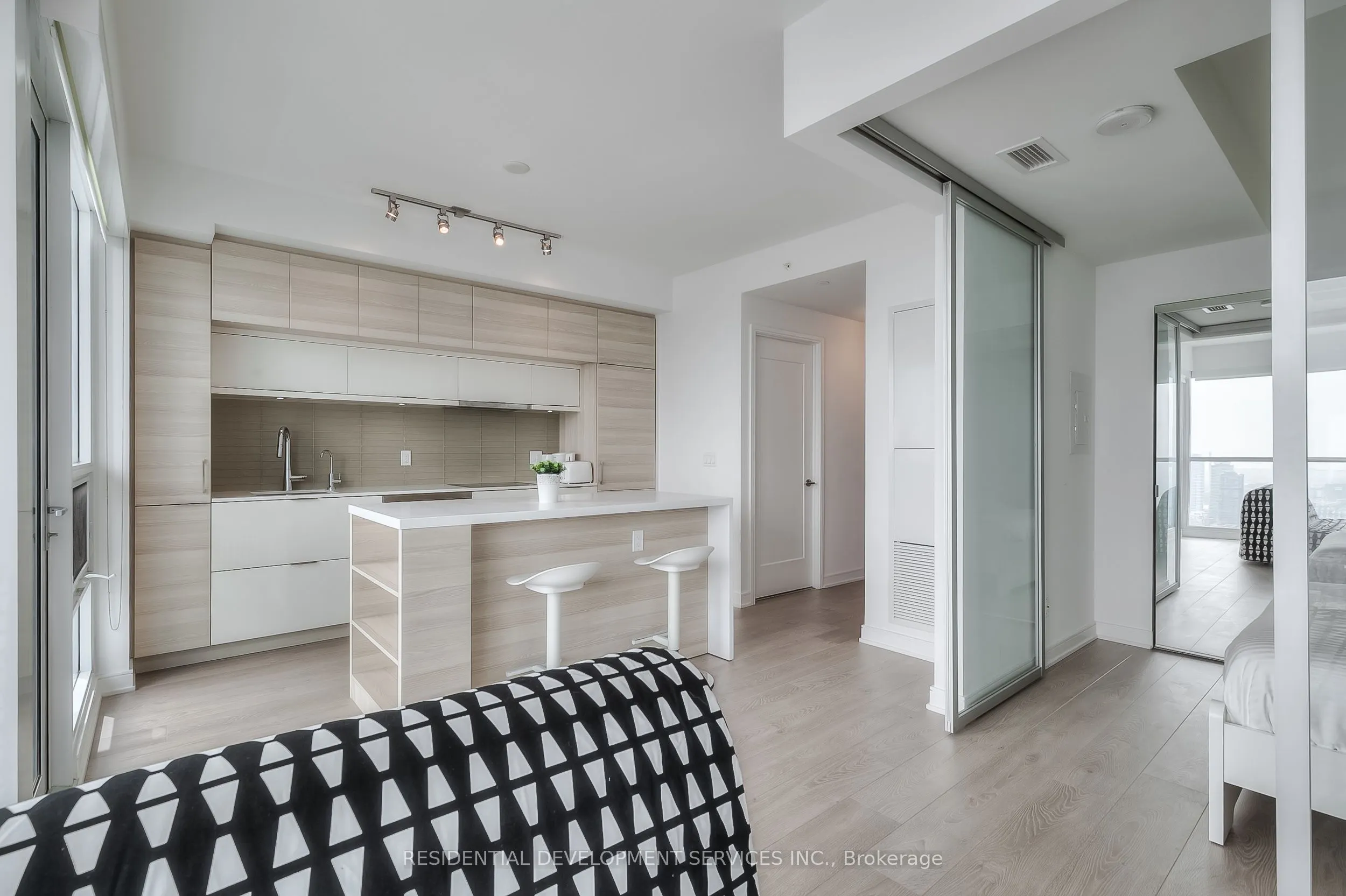 88 Scott Street, #4306