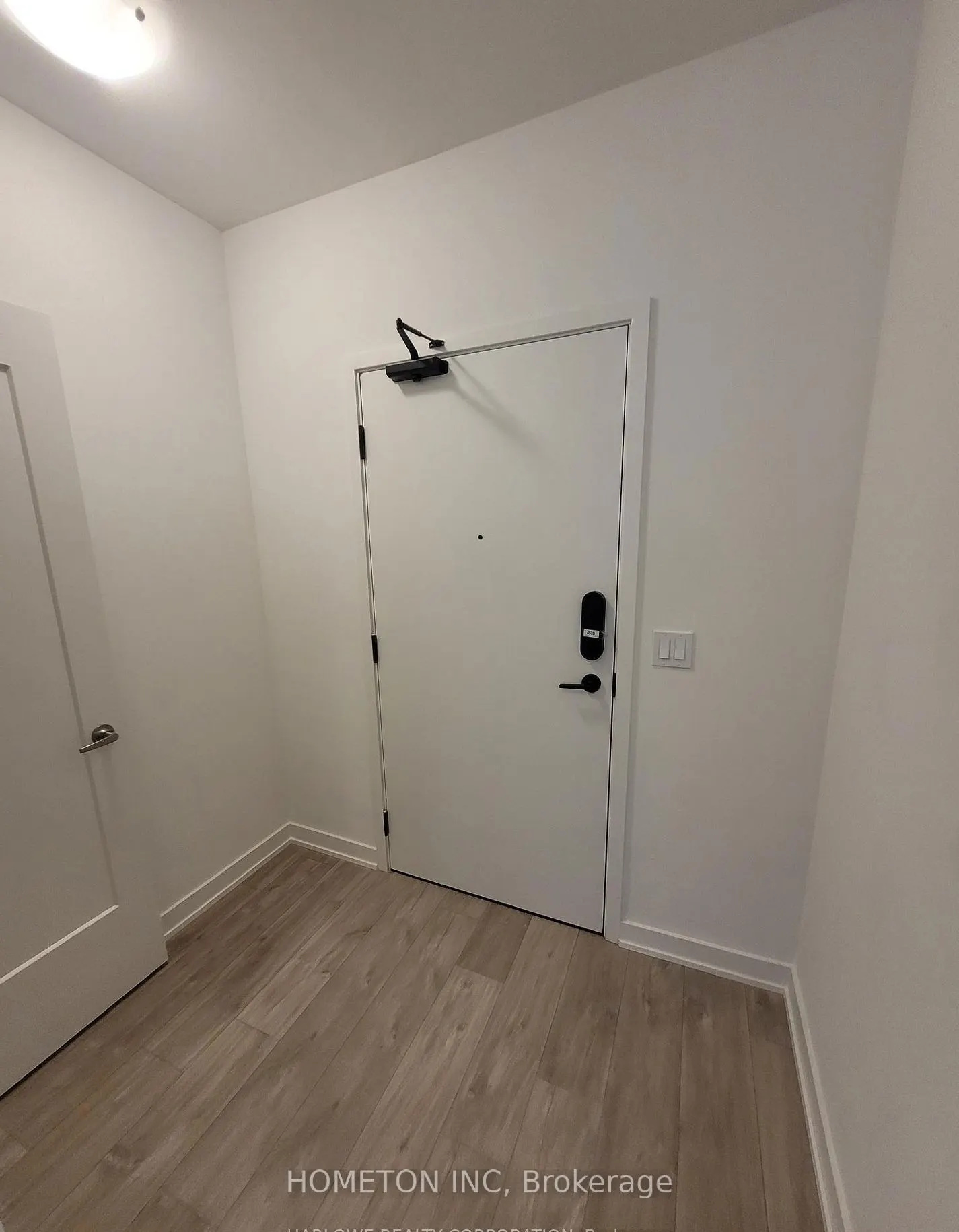 121 Lower Sherbourne Street, #457