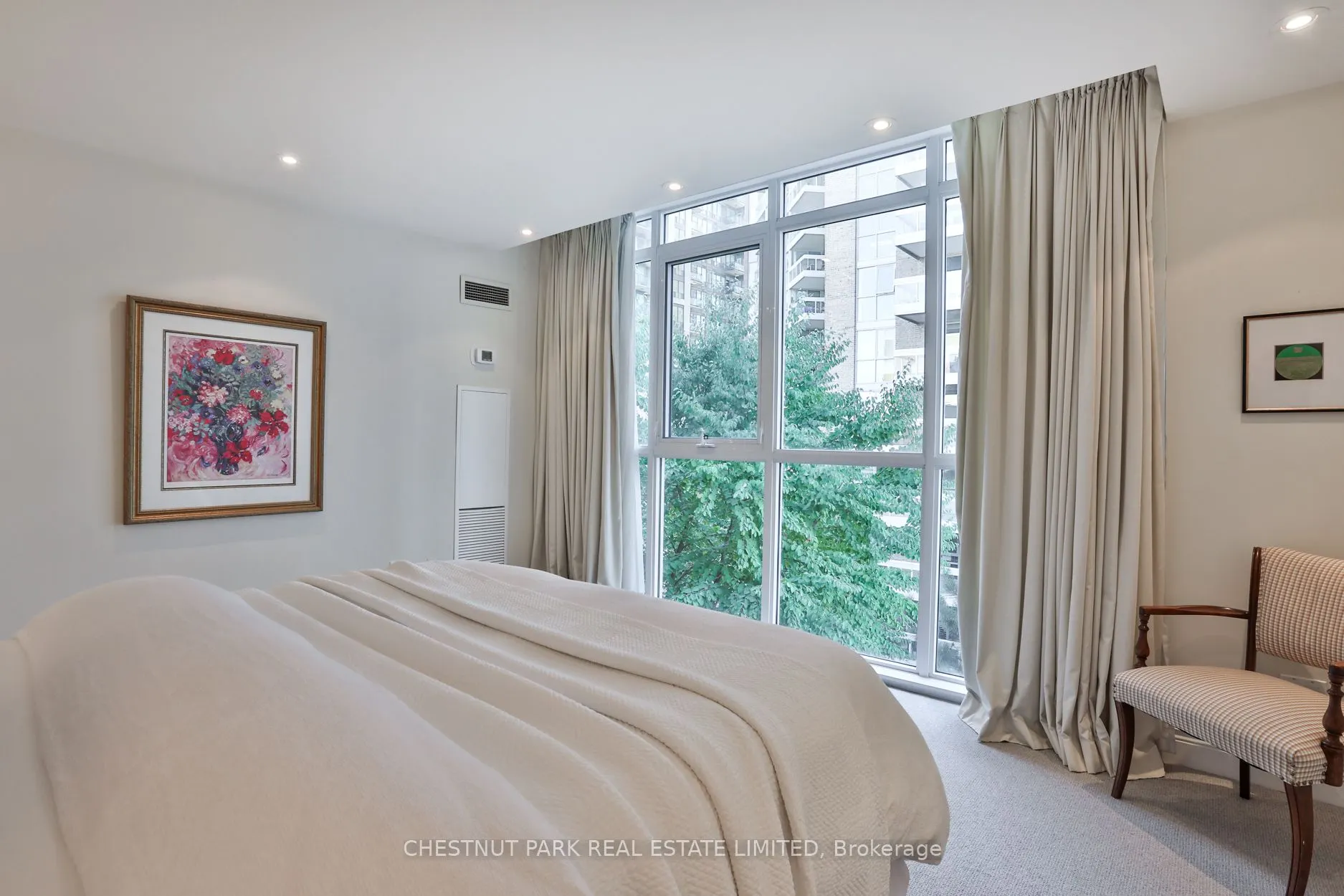 278 Bloor Street E, #807