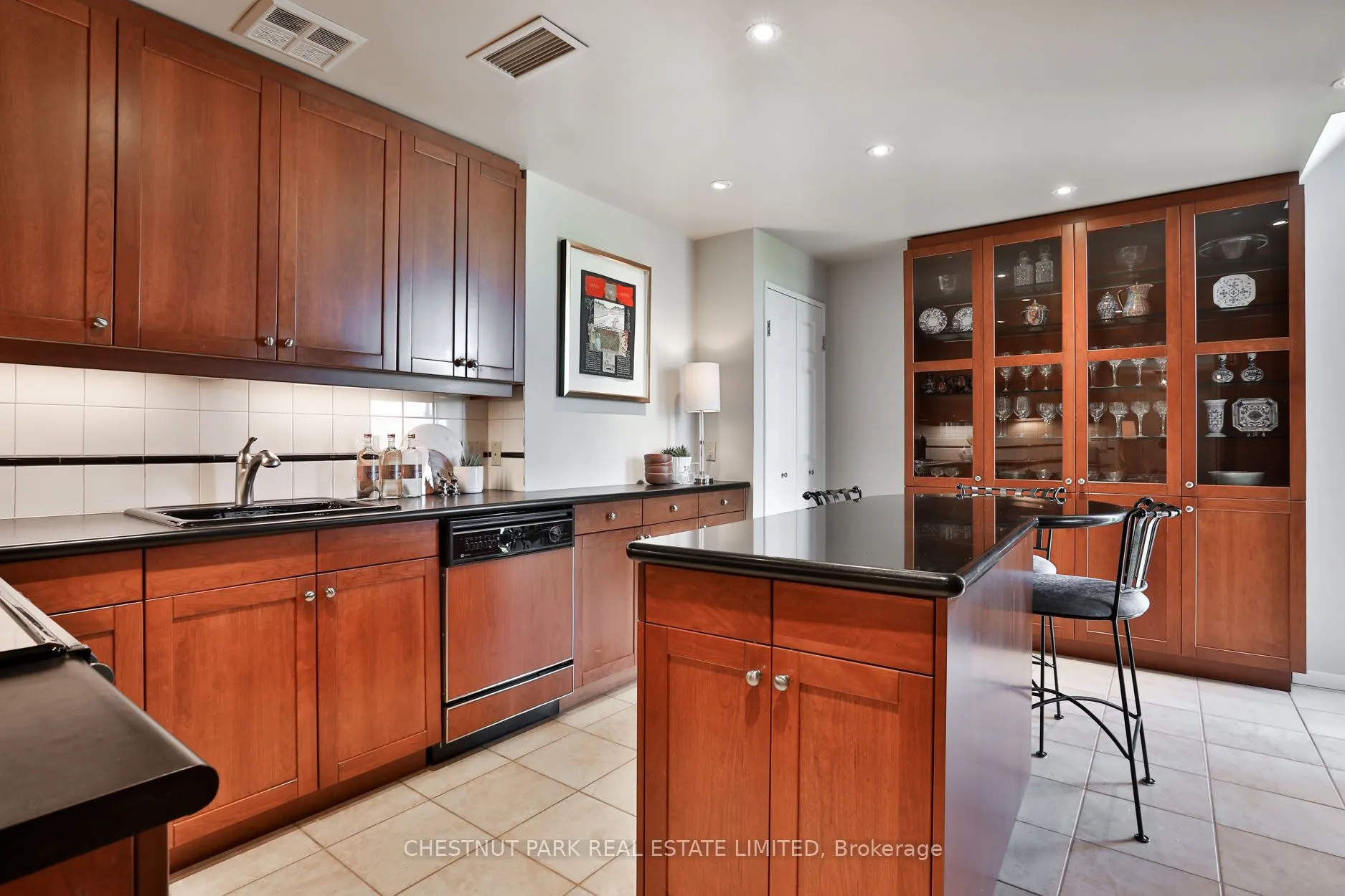 278 Bloor Street E, #807
