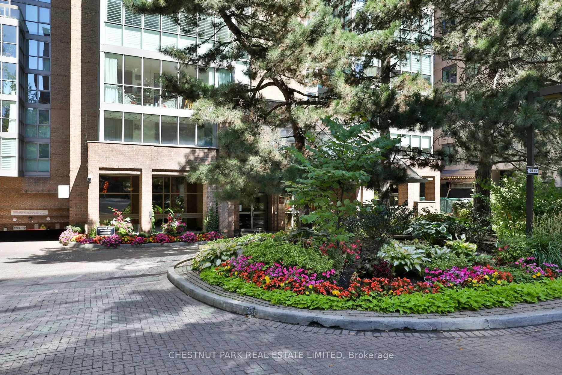 278 Bloor Street E, #807