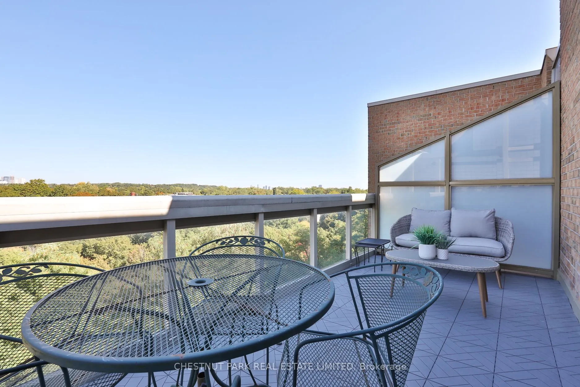 278 Bloor Street E, #807