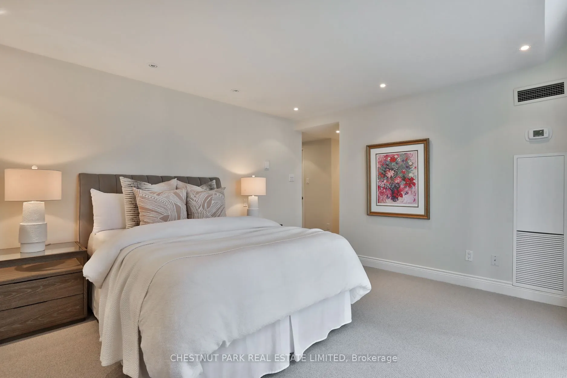 278 Bloor Street E, #807