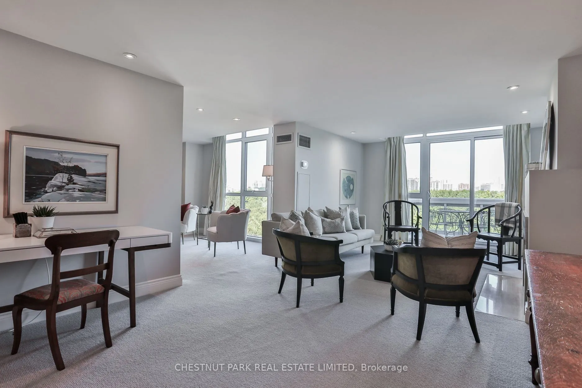 278 Bloor Street E, #807