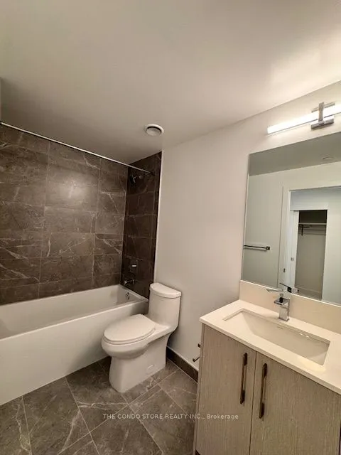8 Manor Road W, #201