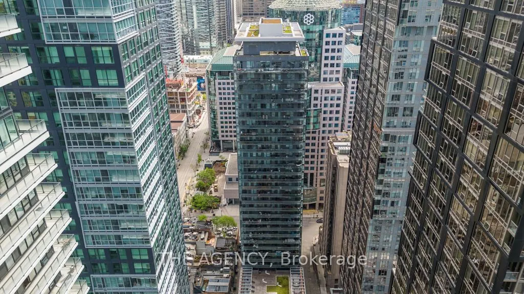8 Mercer Street, #3305