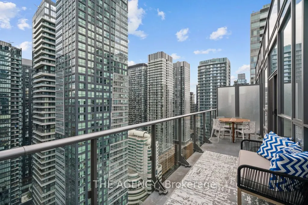 8 Mercer Street, #3305