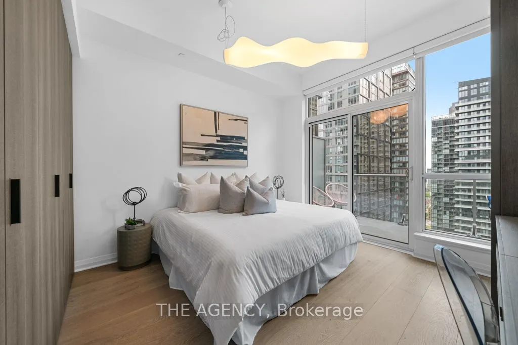 8 Mercer Street, #3305