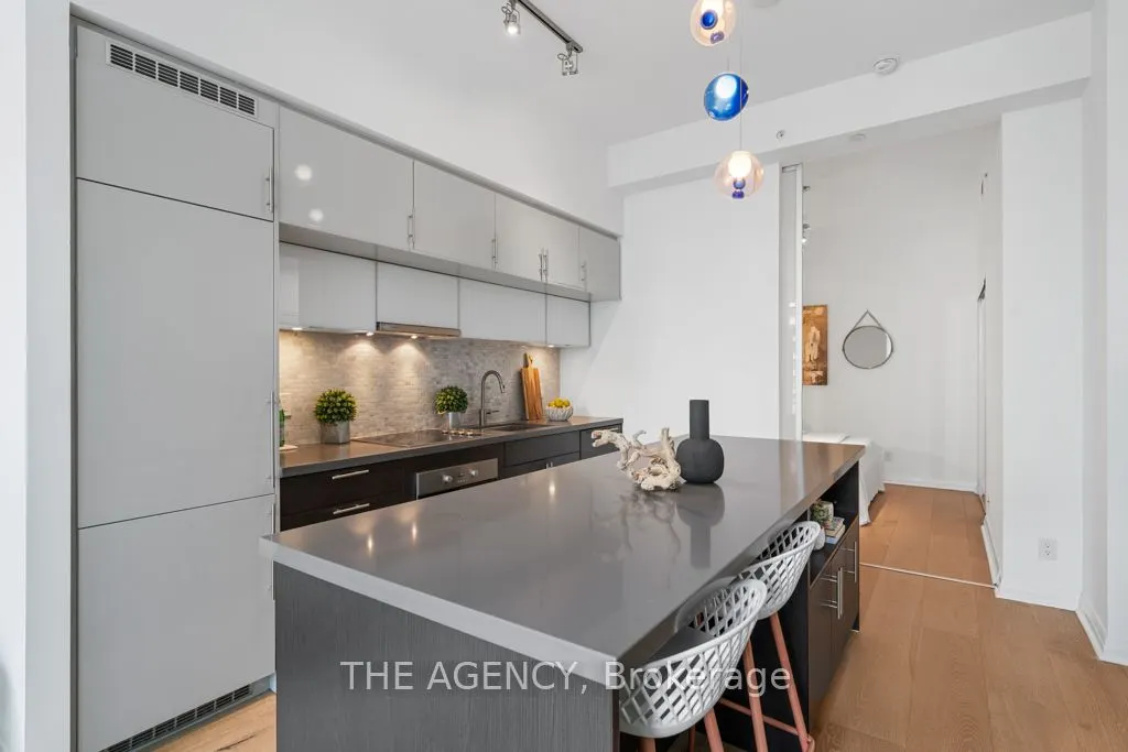 8 Mercer Street, #3305