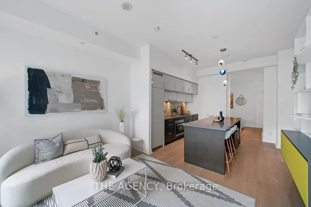 8 Mercer Street, #3305