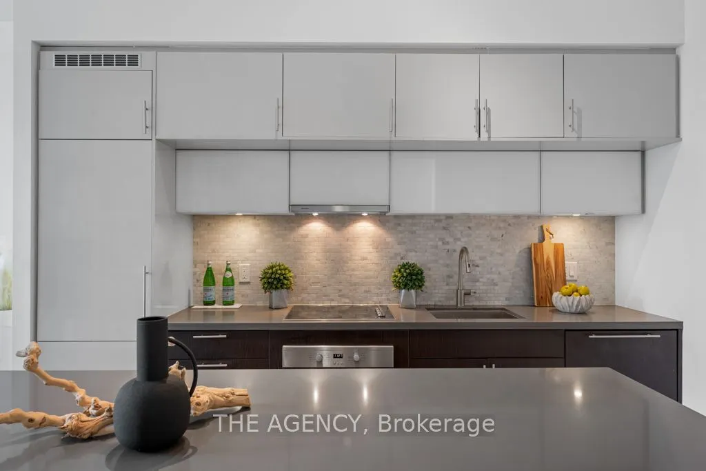 8 Mercer Street, #3305