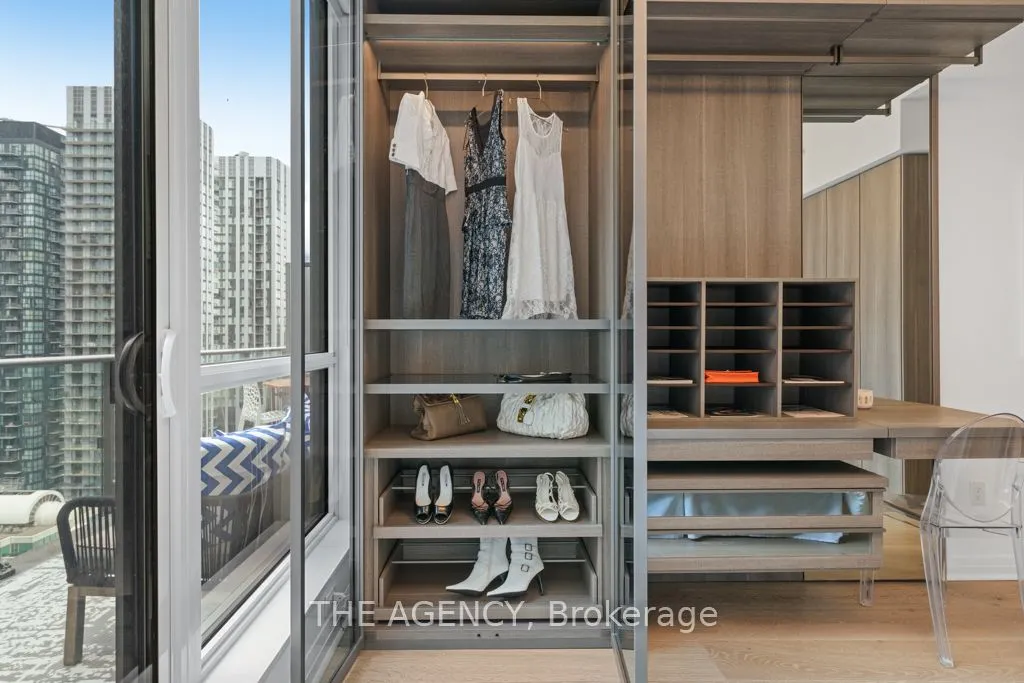 8 Mercer Street, #3305