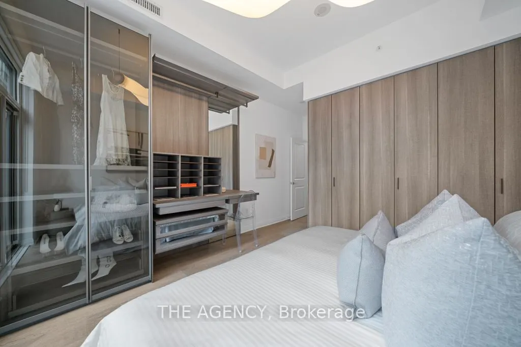 8 Mercer Street, #3305