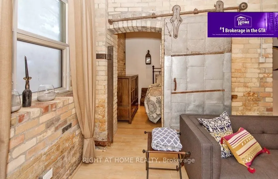 383 Adelaide Street E, #101