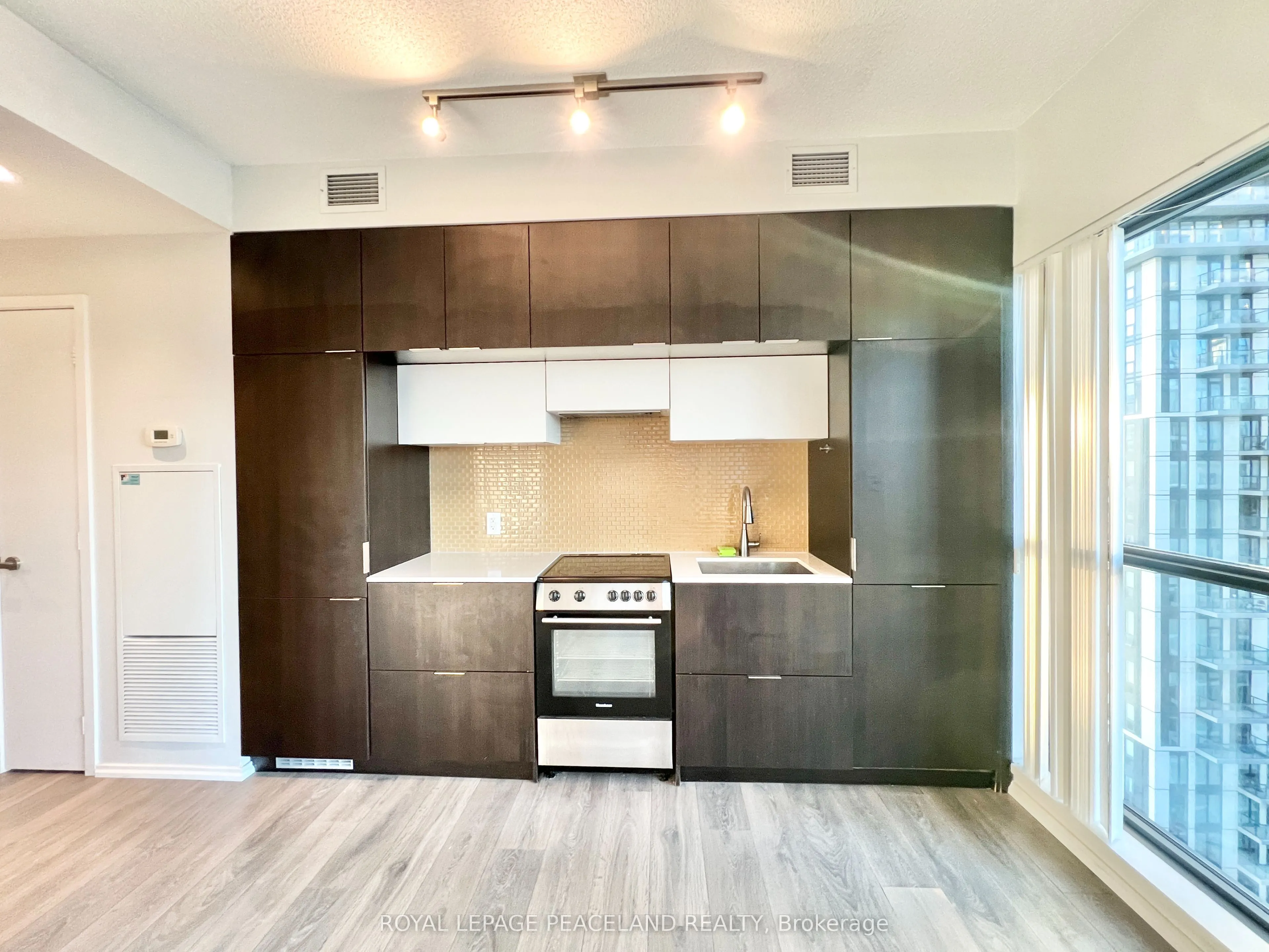 159 Dundas Street E, #2305