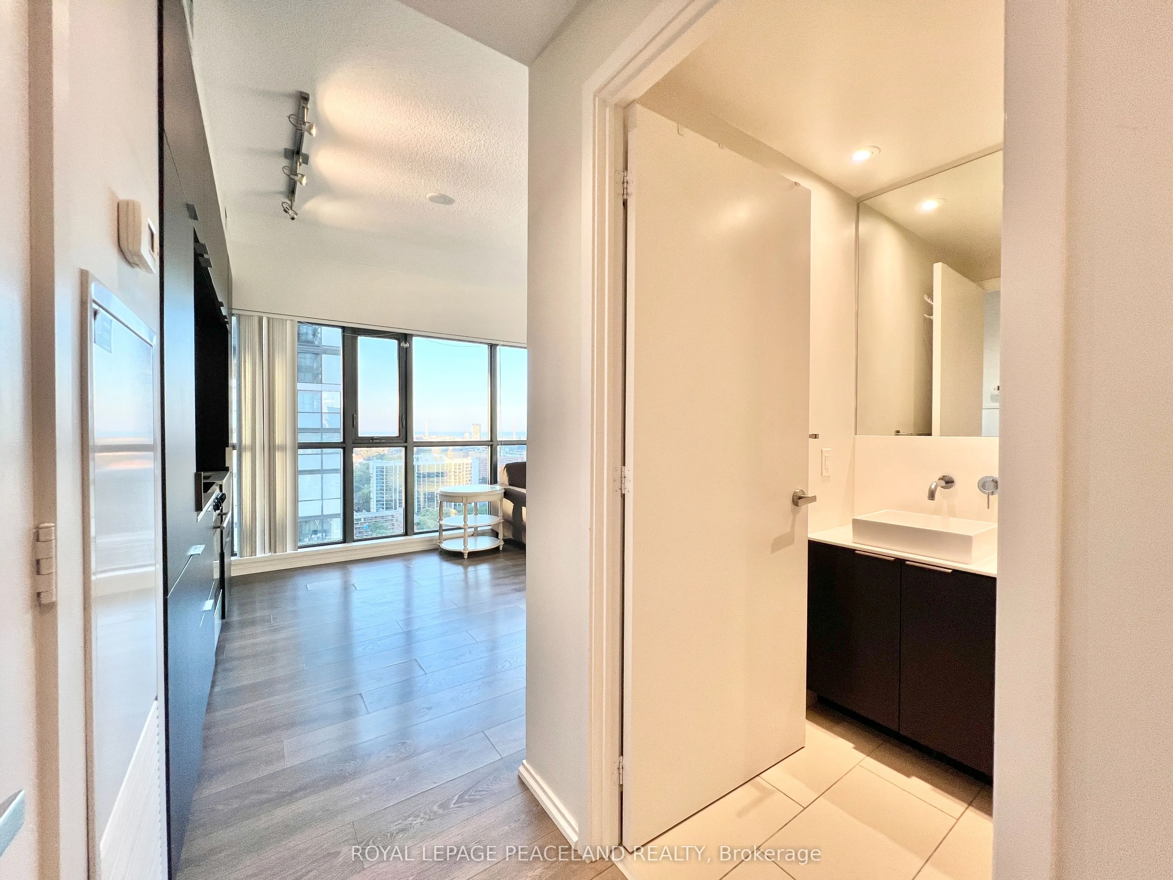 159 Dundas Street E, #2305