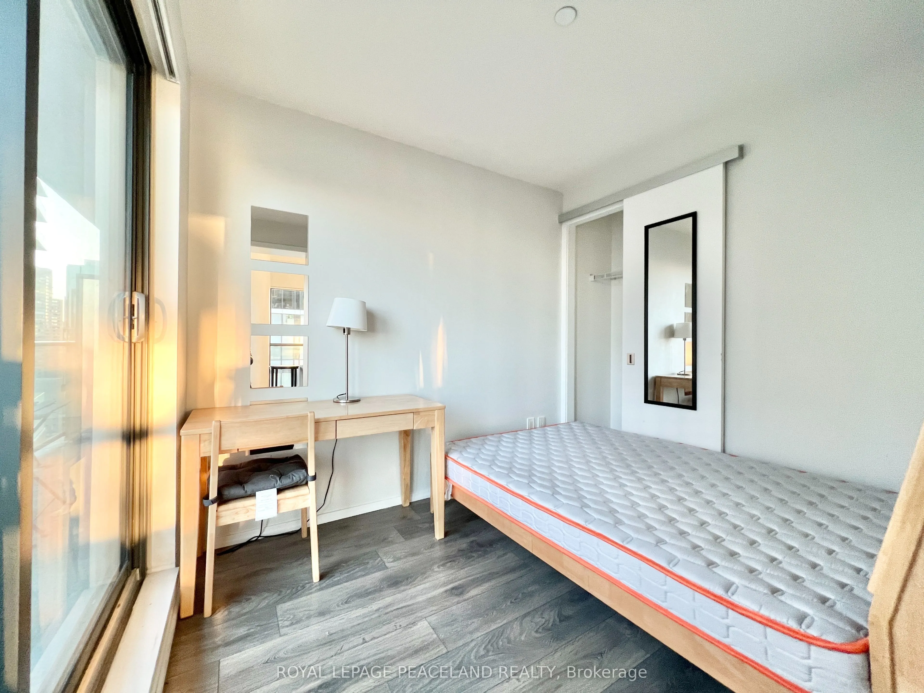159 Dundas Street E, #2305