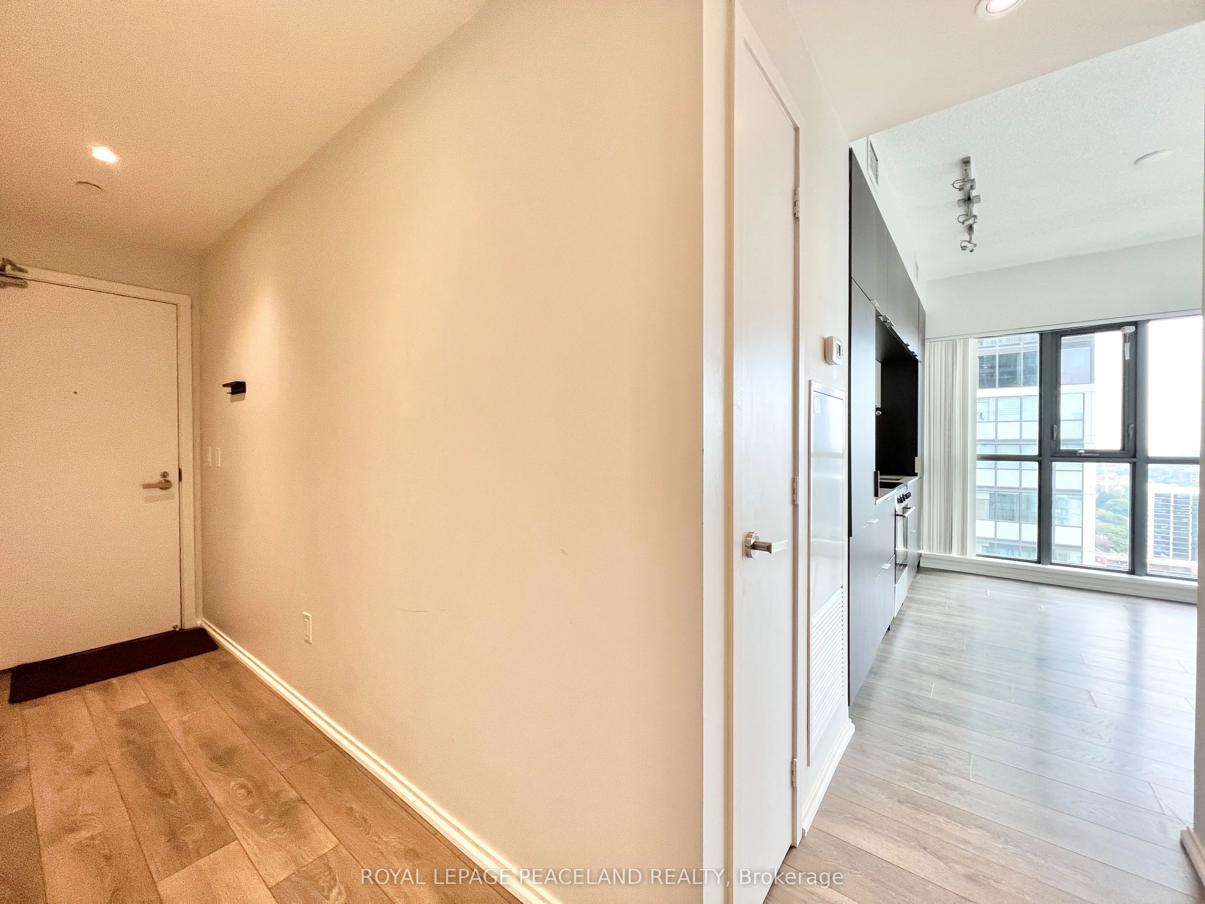 159 Dundas Street E, #2305