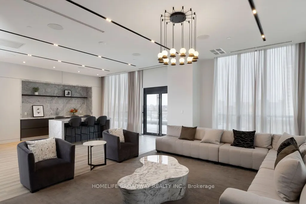 325 Yorkland Boulevard, #3803
