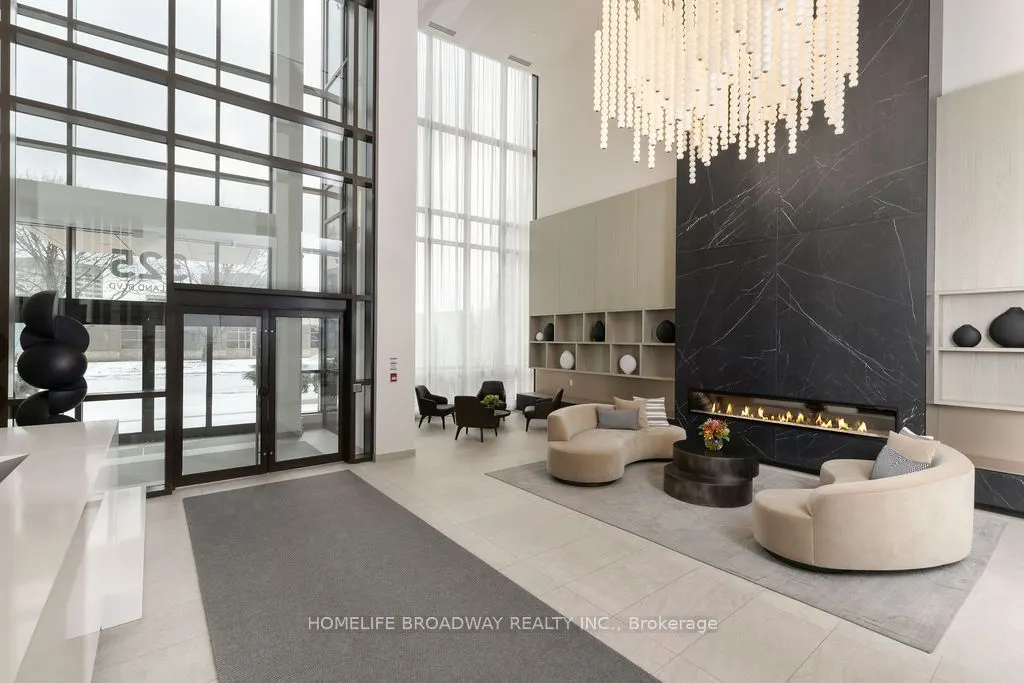 325 Yorkland Boulevard, #3803