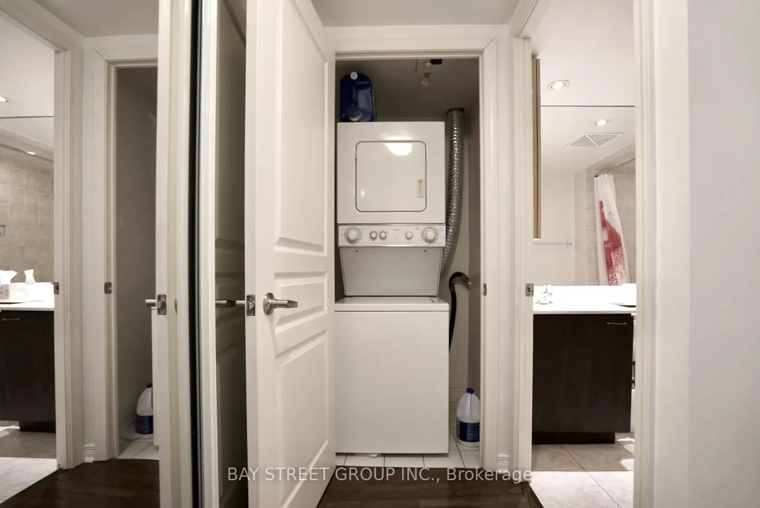 509 Beecroft Road, #LPH 1