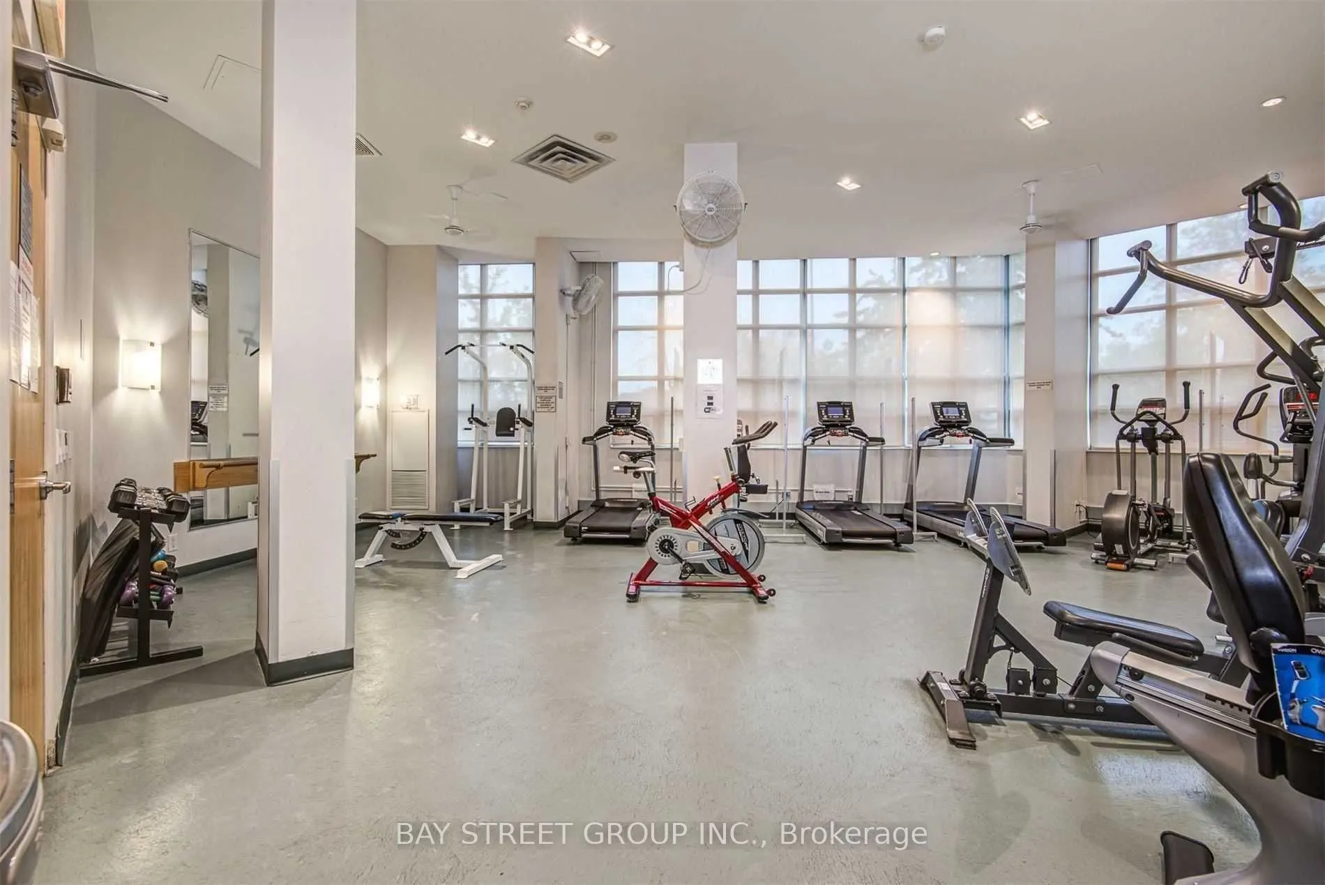 509 Beecroft Road, #LPH 1