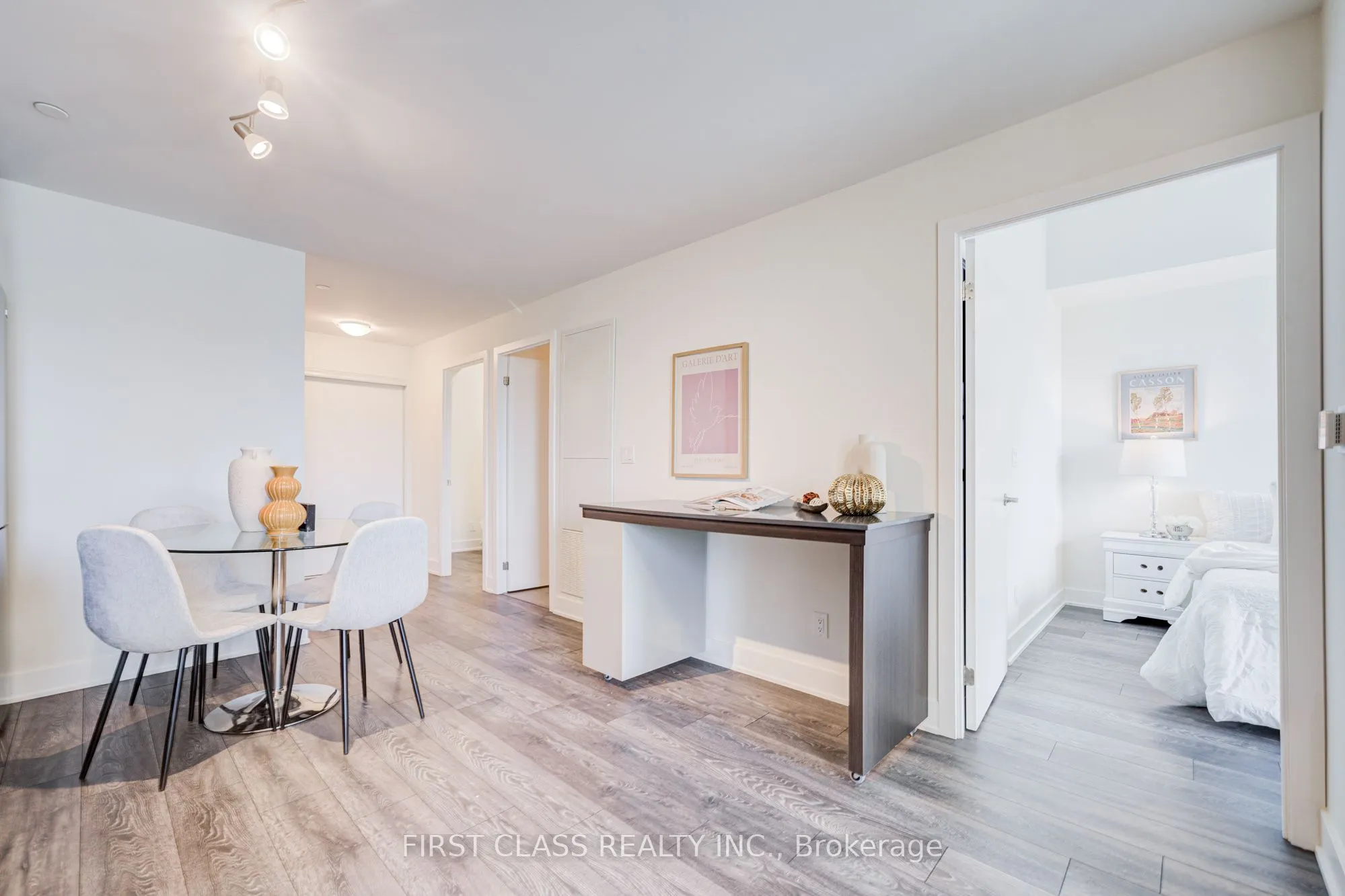 188 Fairview Mall Drive, #503