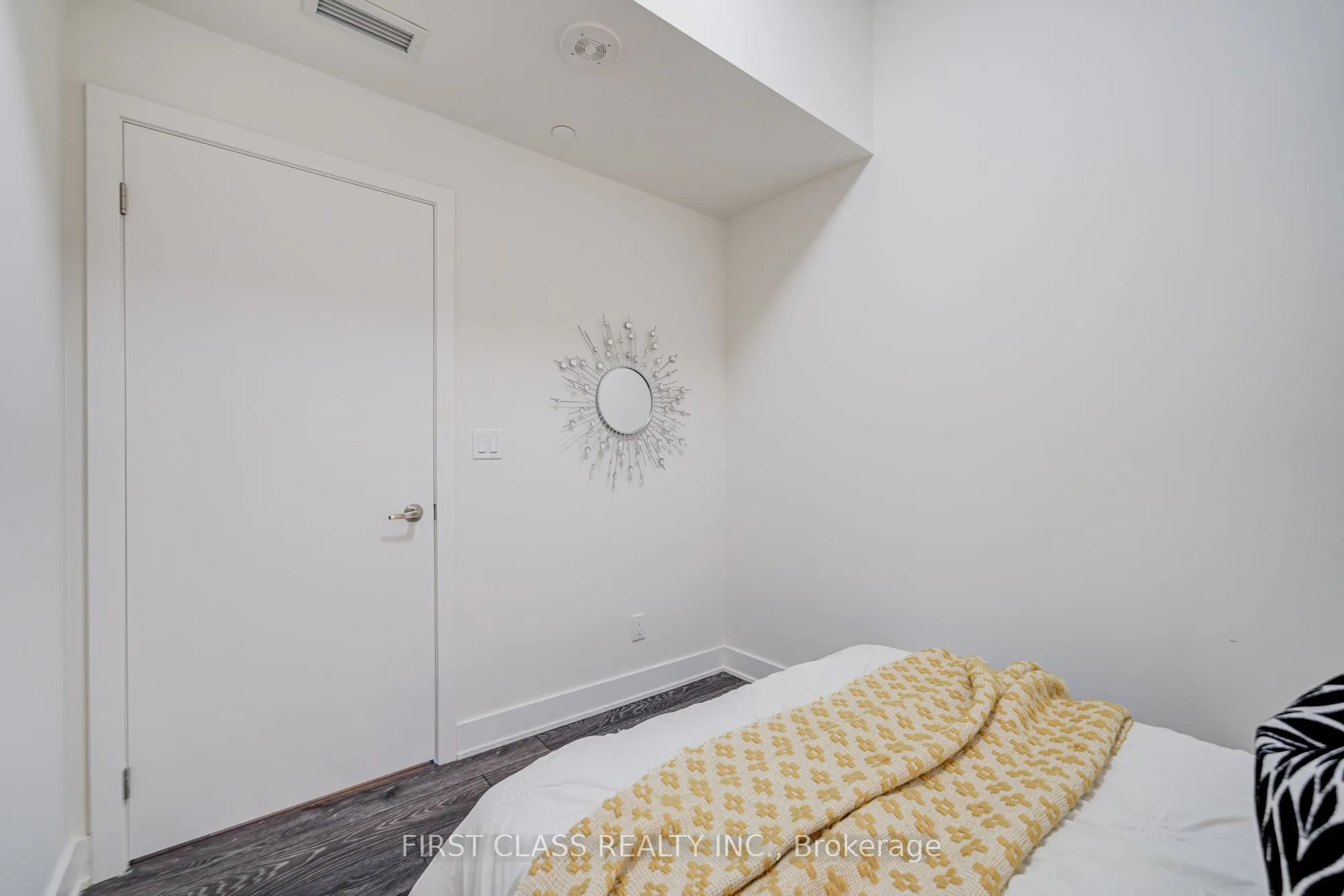 188 Fairview Mall Drive, #503
