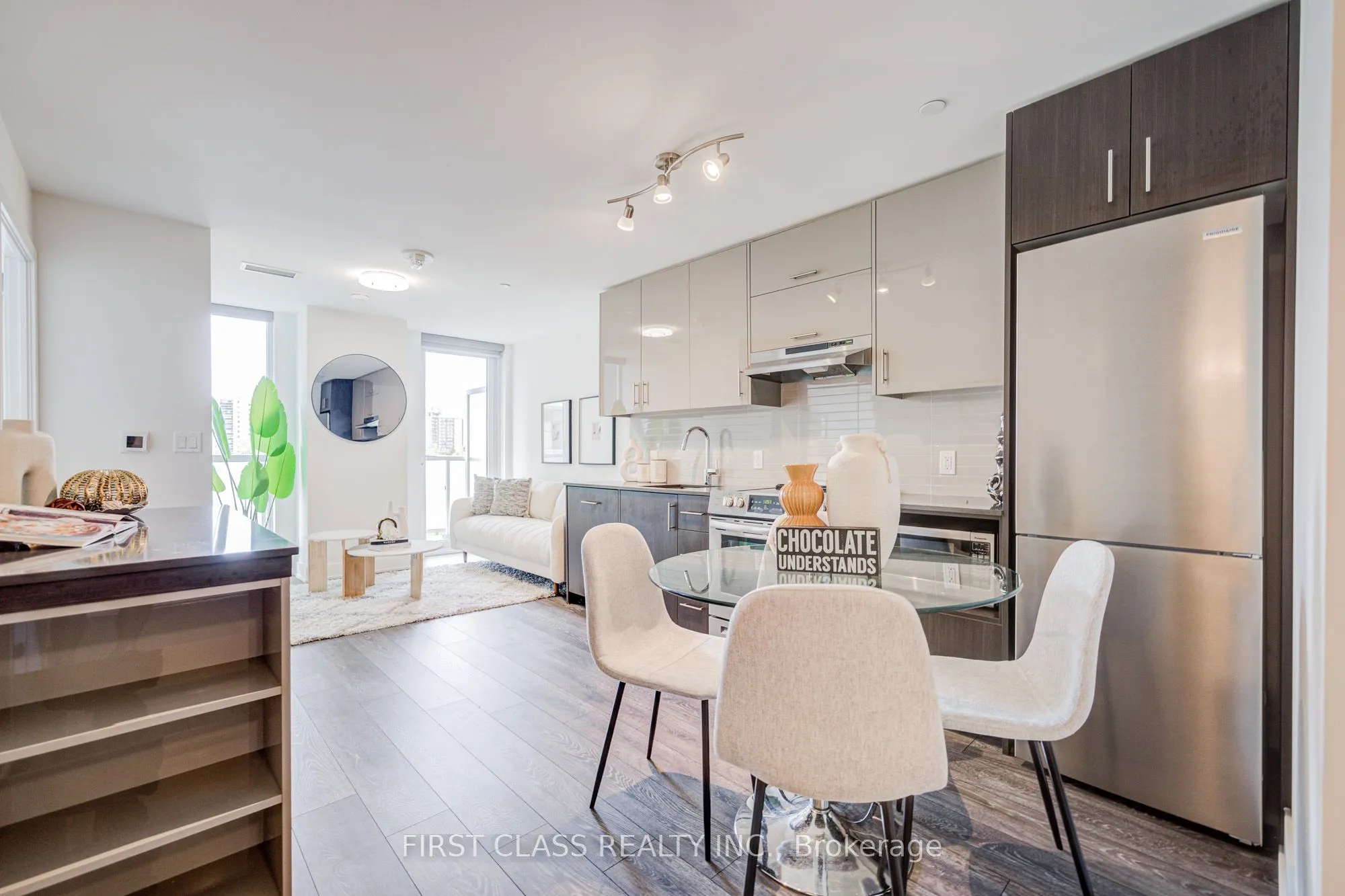 188 Fairview Mall Drive, #503