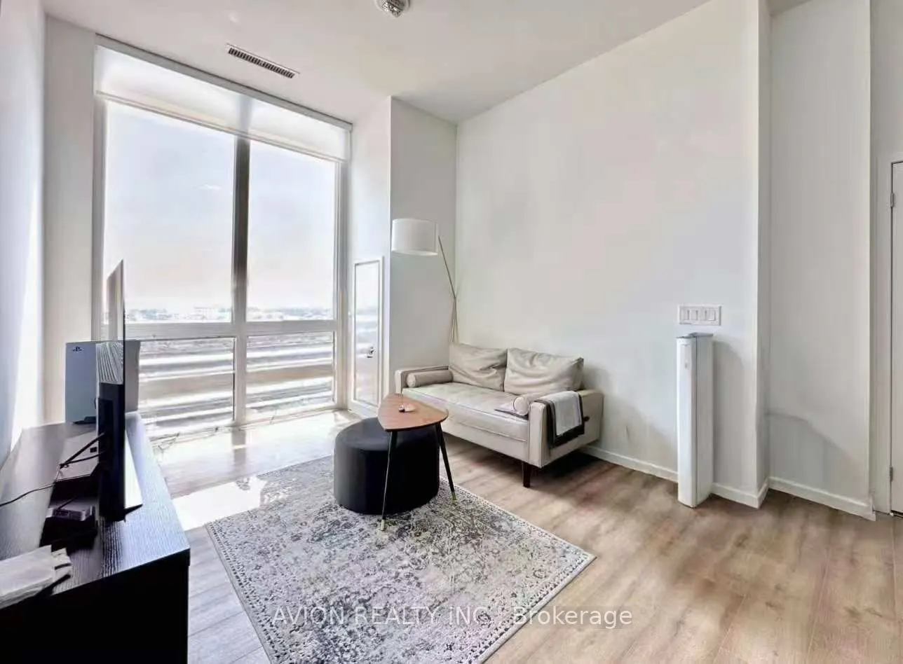 135 East Liberty Street, #803