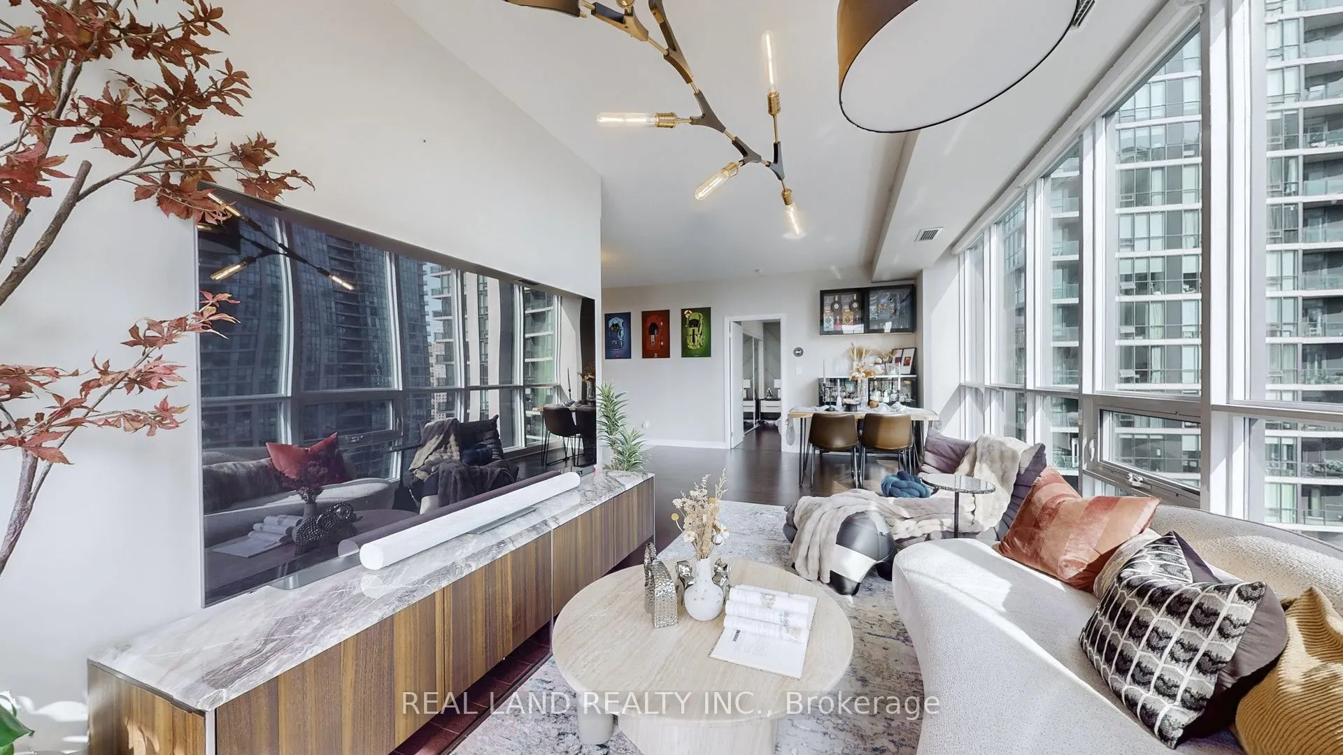 33 Bay Street, #1908