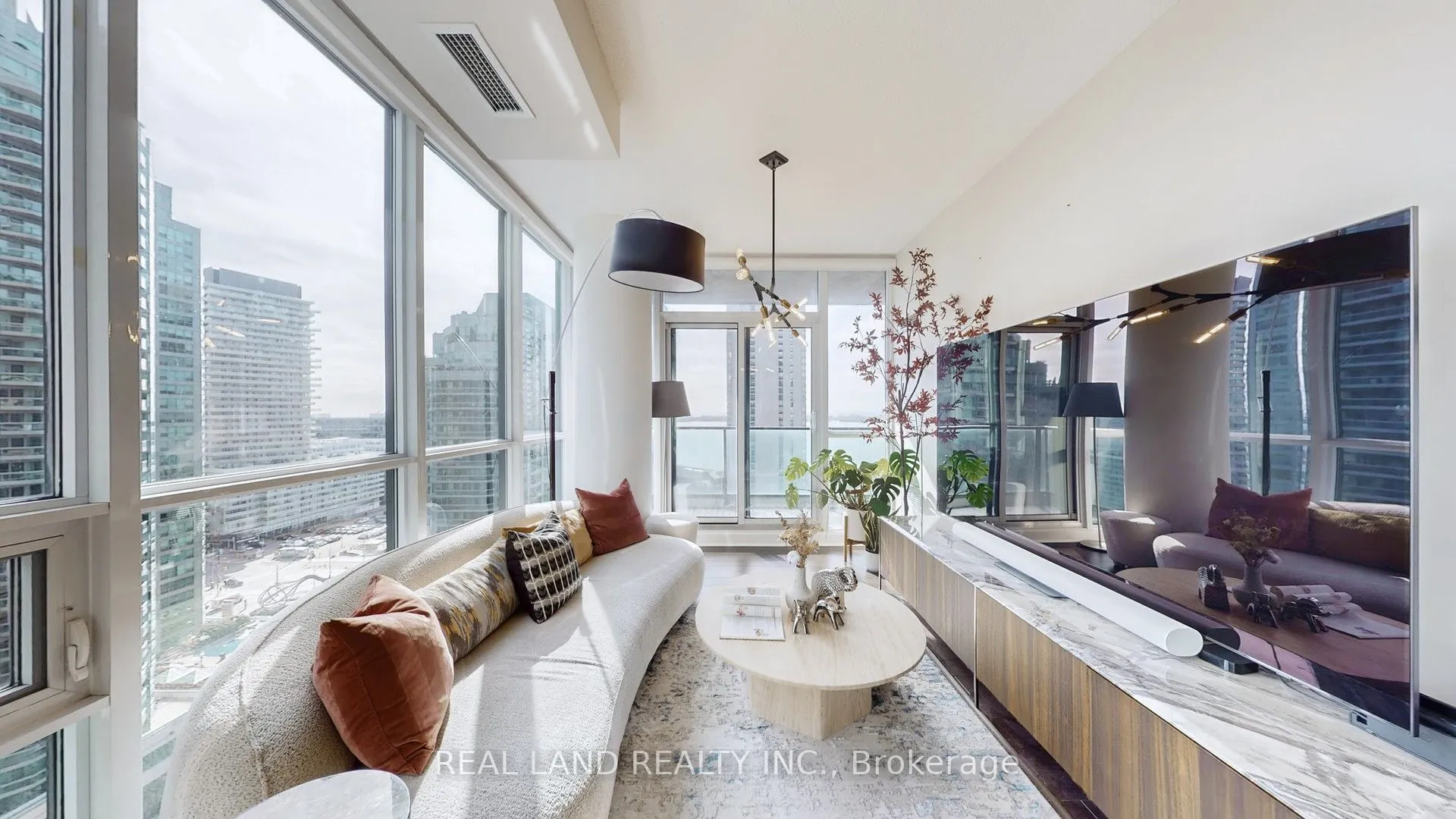 33 Bay Street, #1908