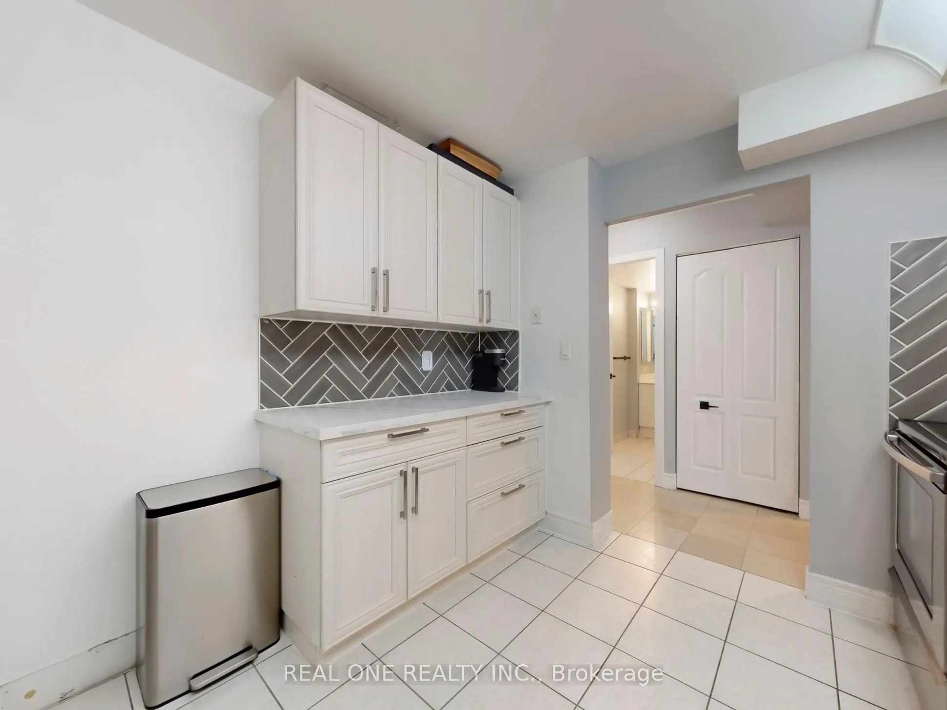 5418 Yonge Street, #617