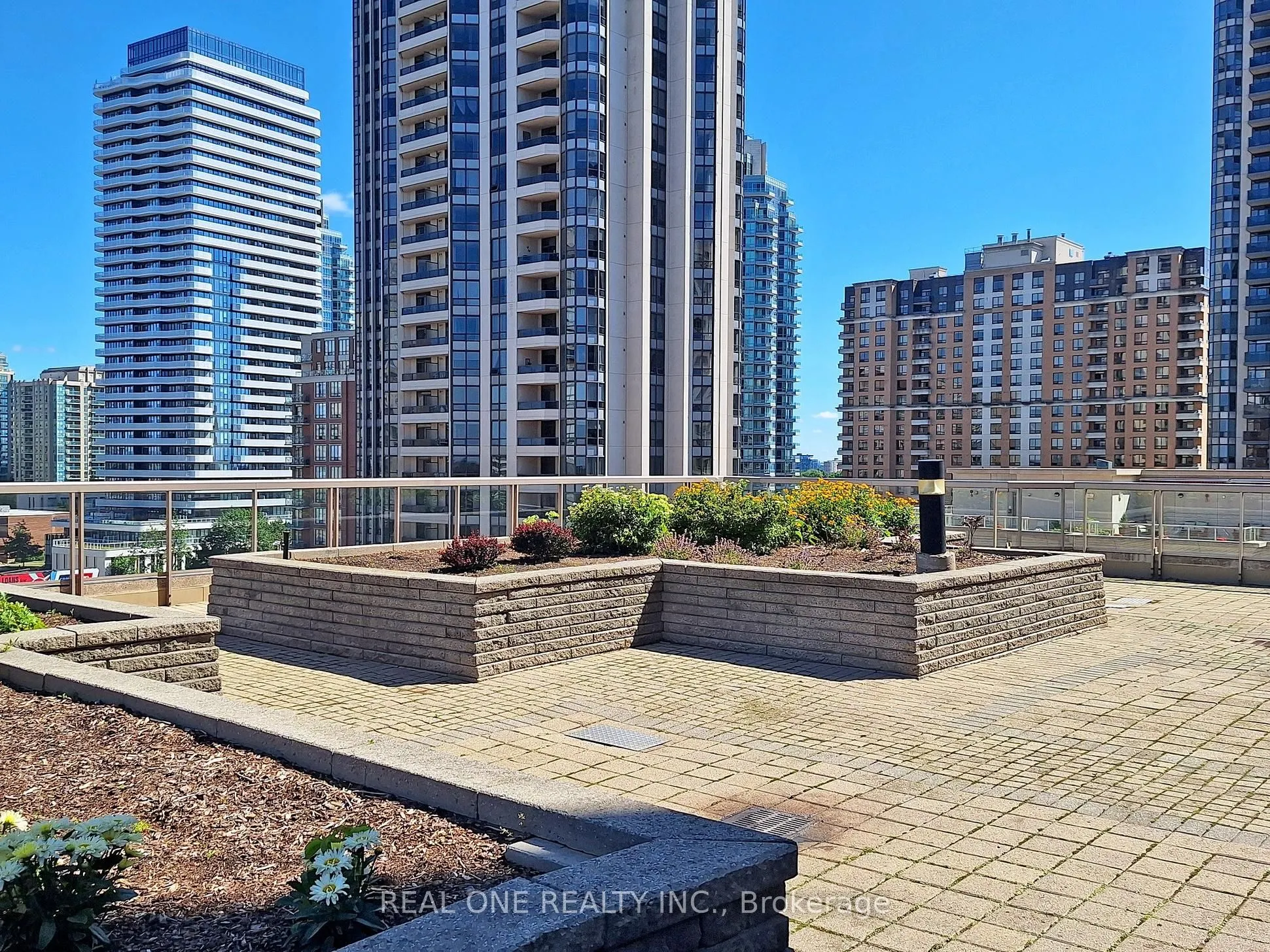 5418 Yonge Street, #617