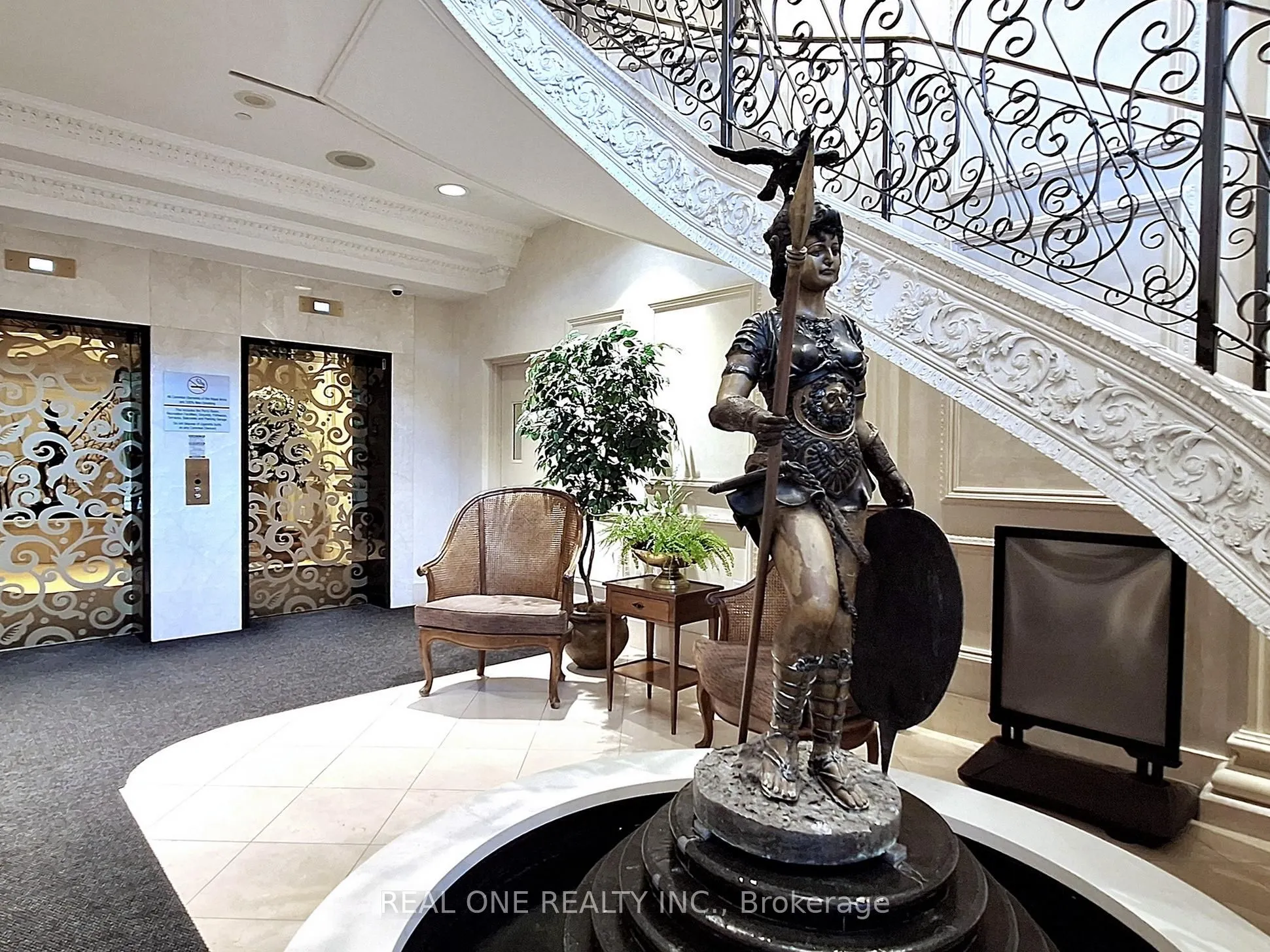 5418 Yonge Street, #617