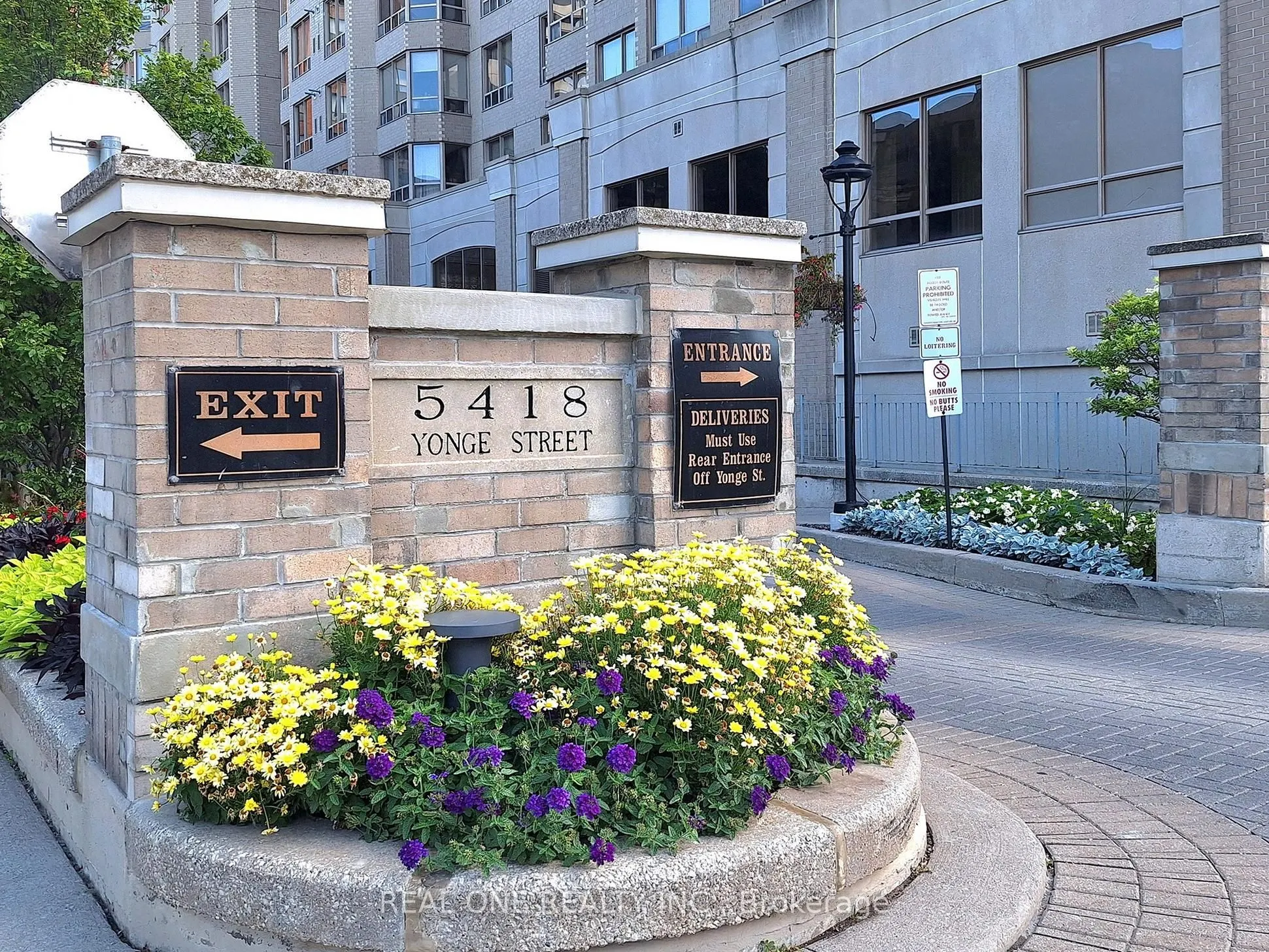 5418 Yonge Street, #617