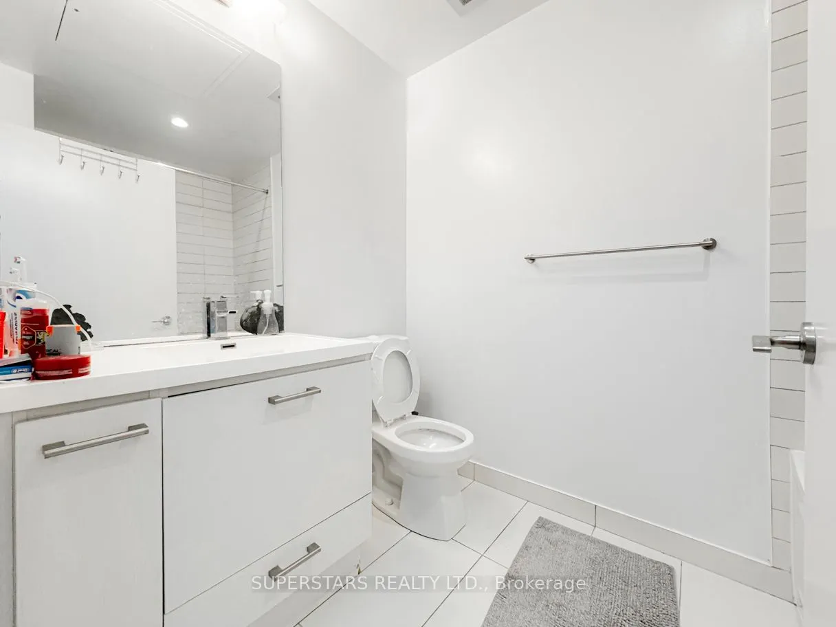 87 Peter Street, #2005