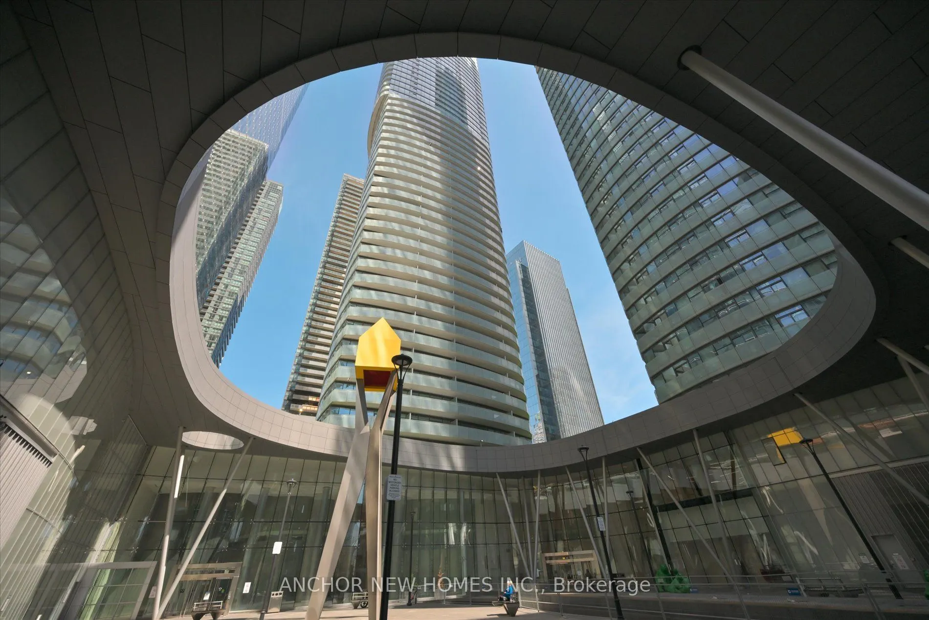 12 York Street, #4402